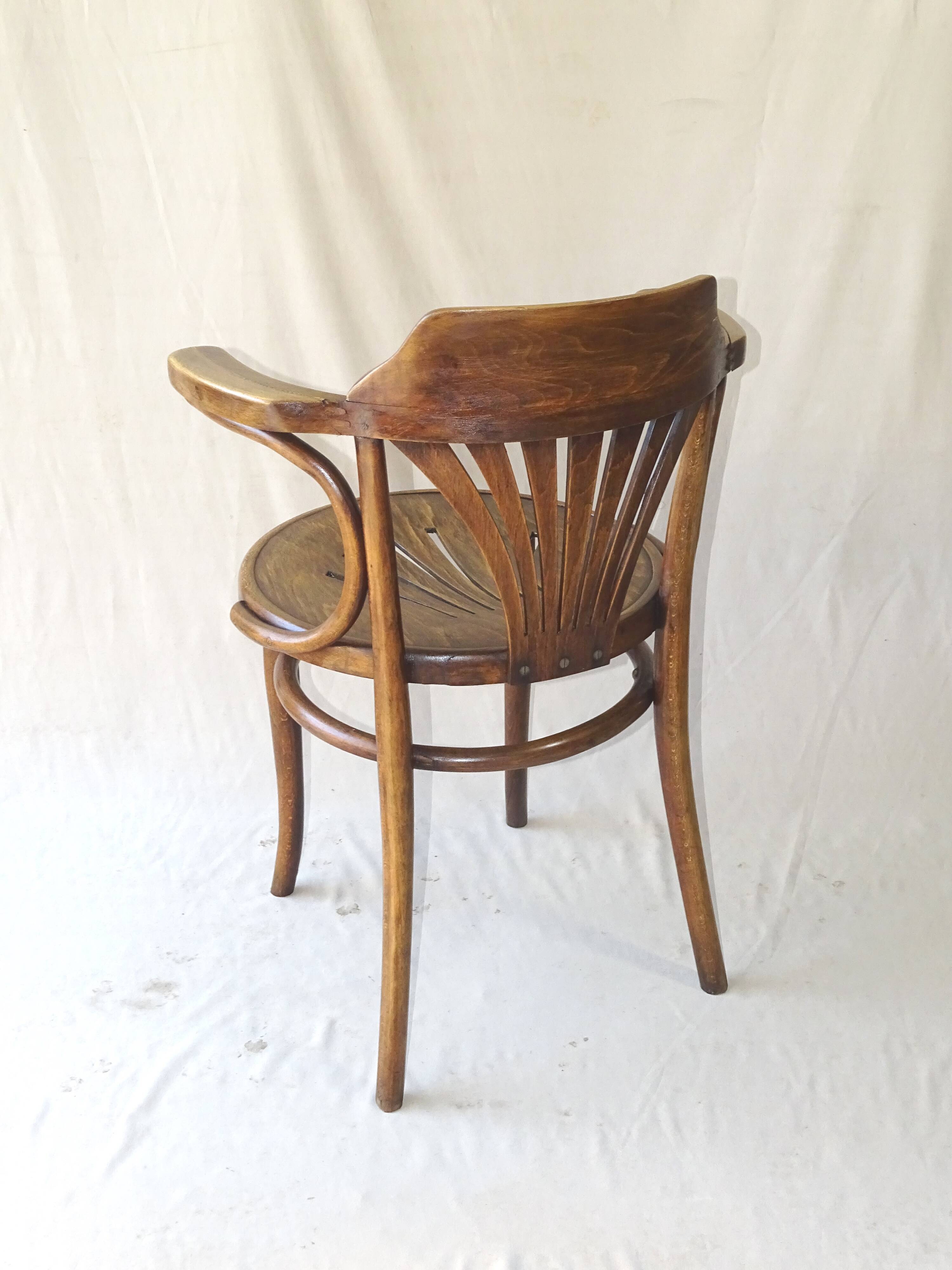 Thonet No.23 desk seated open wood 1910