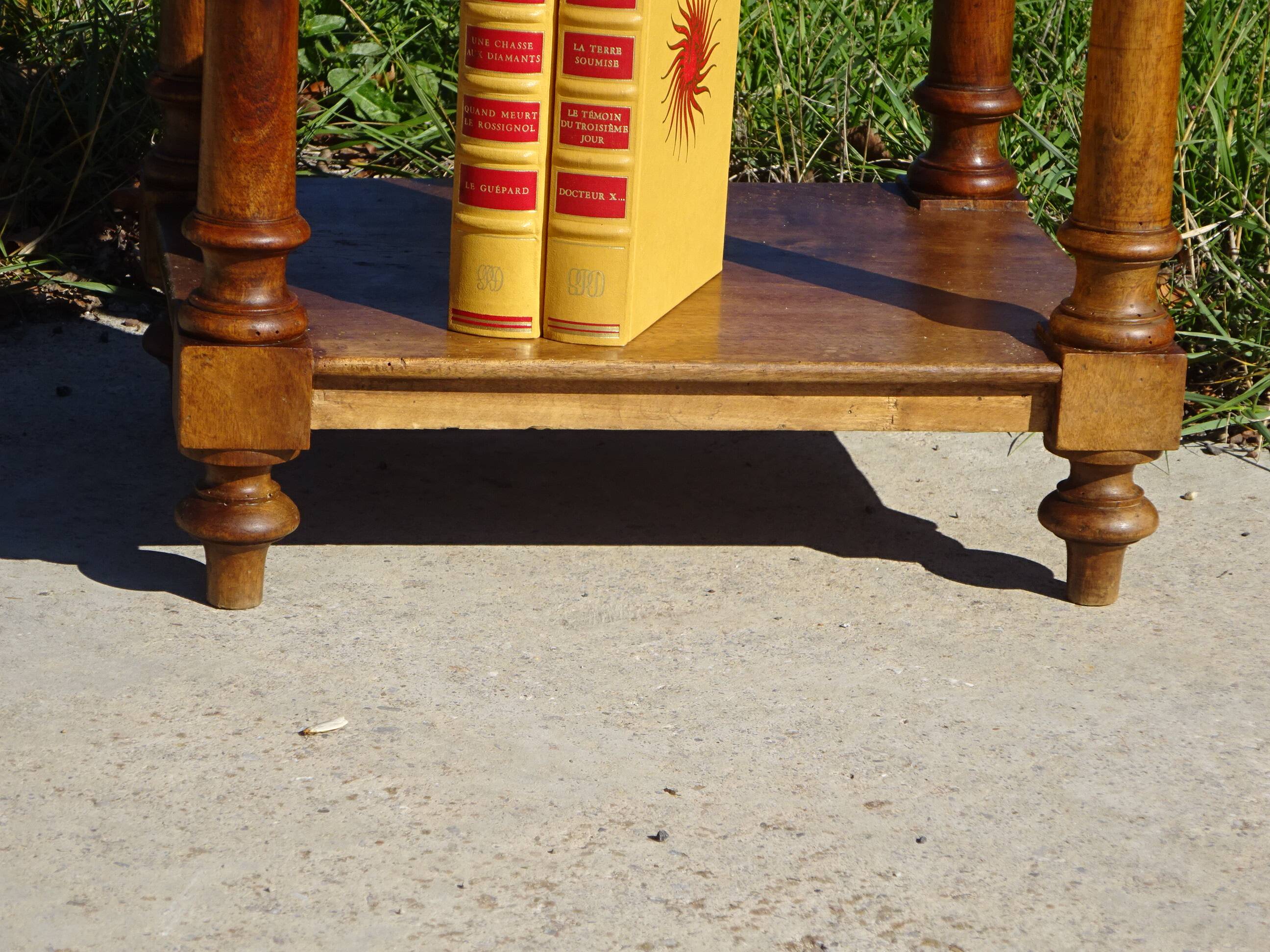 Antique nightstand in walnut and marble, Louis XVI