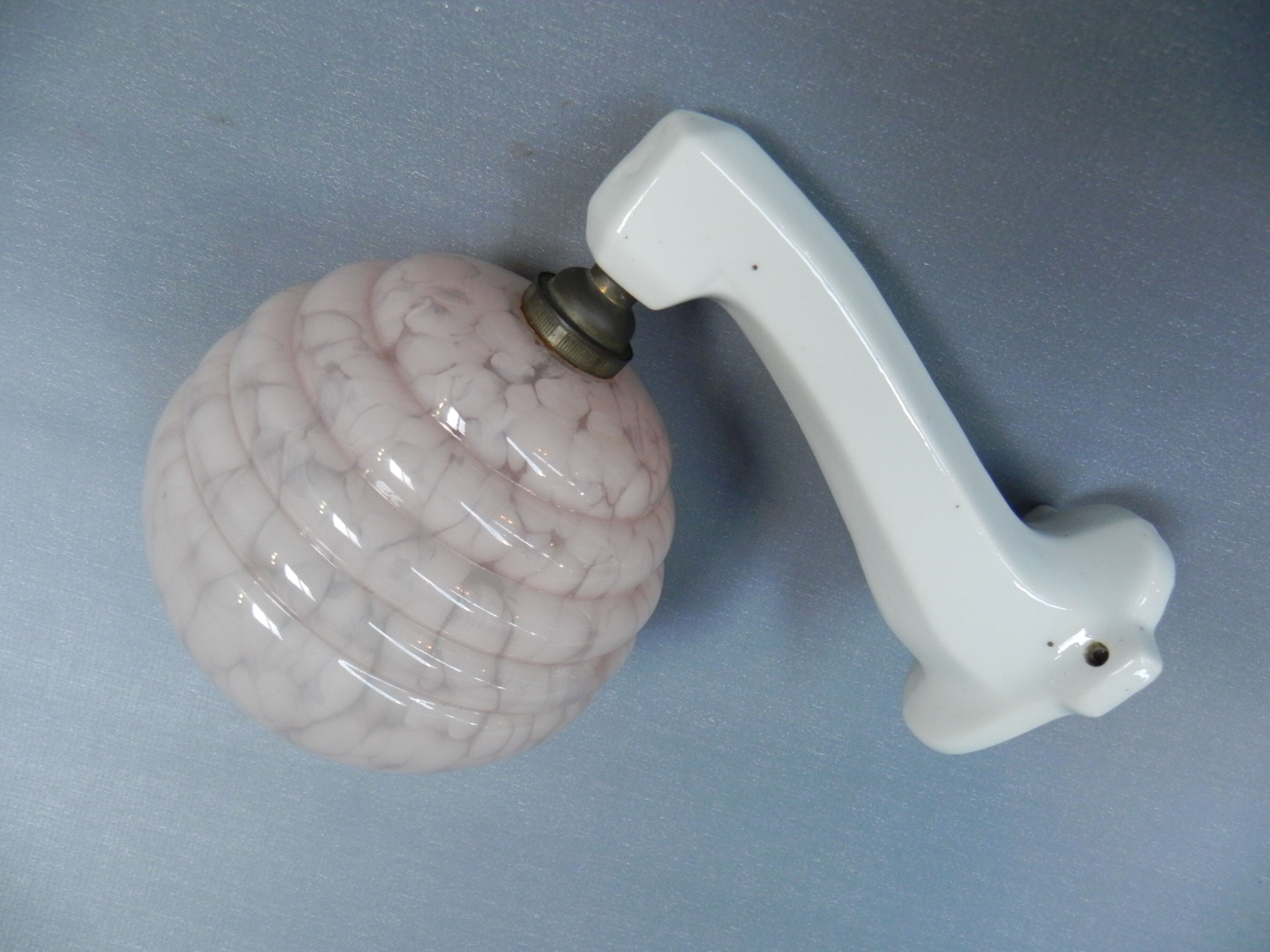 Art deco wall lamp with porcelain holder