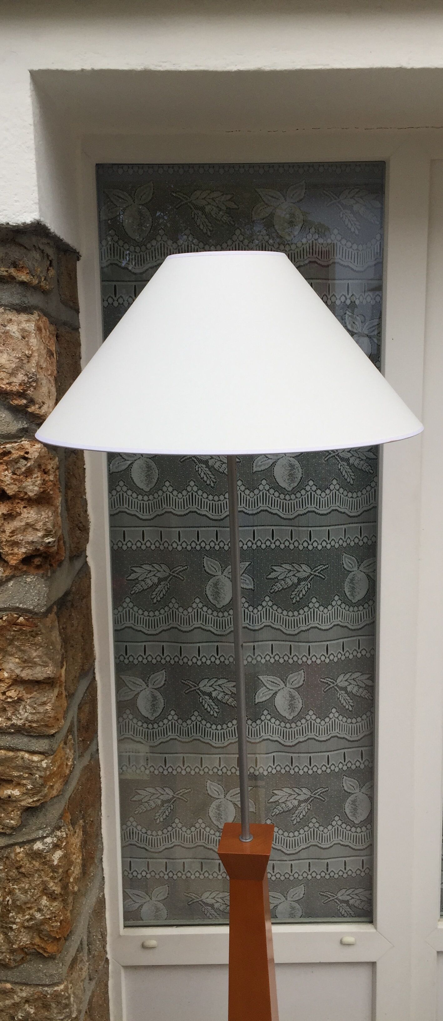 Wood and metal floor lamp