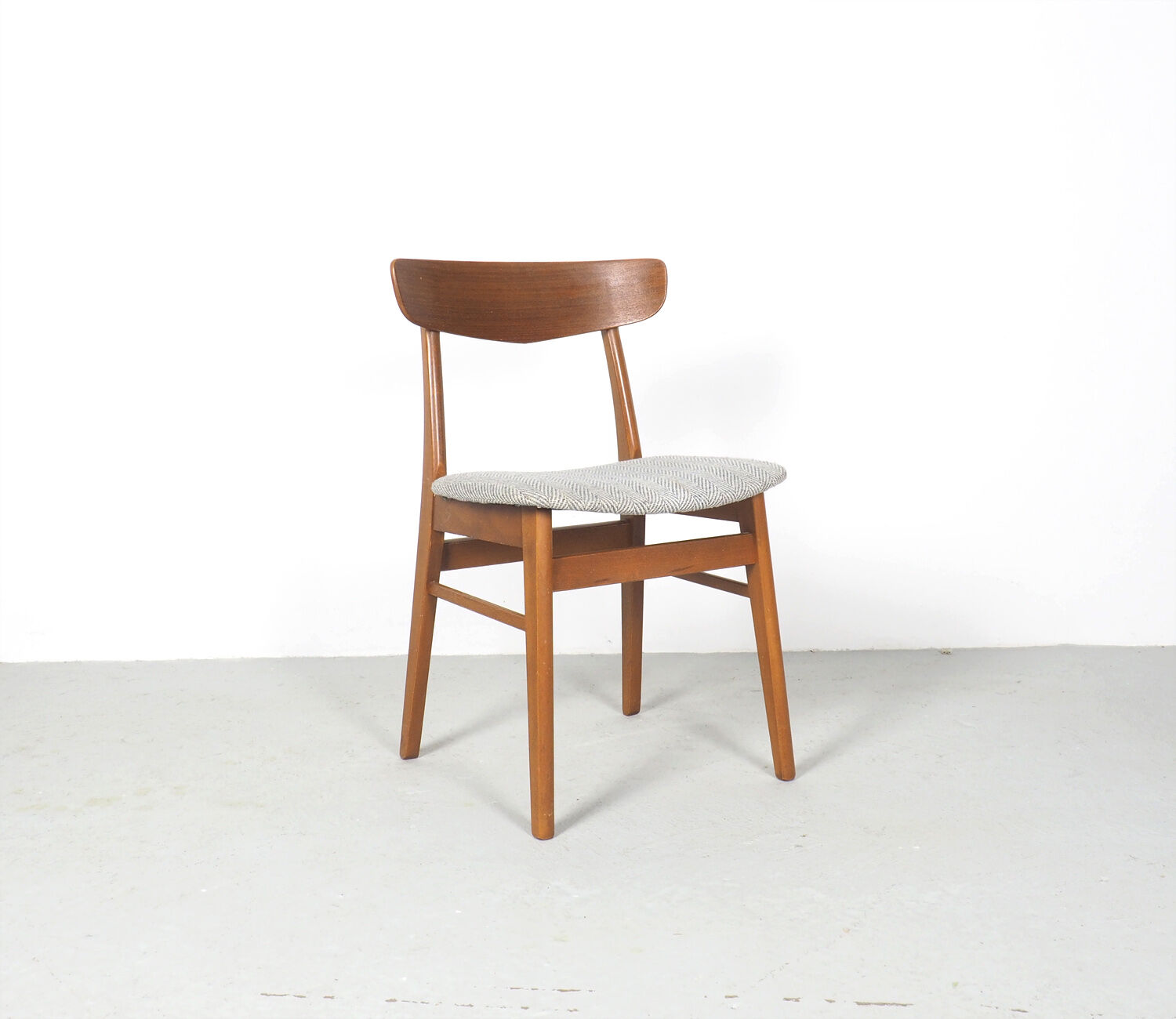 Set of 2 Danish design chairs by Findahls mobler