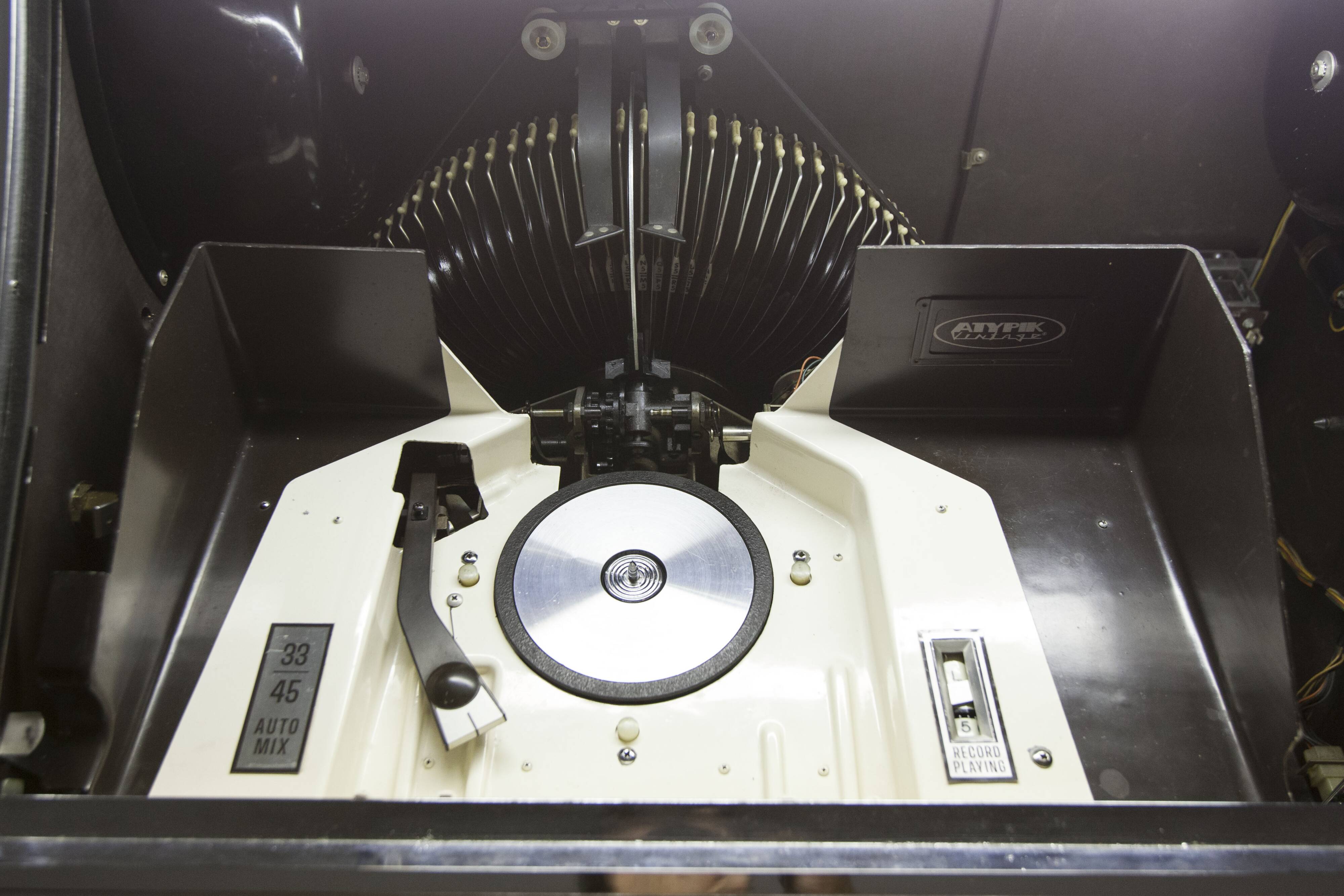 Jukebox Rowe friend from 1963 model "Jal" capa 100 vinyls pop, rock, metal compilation from 1950 to 1990