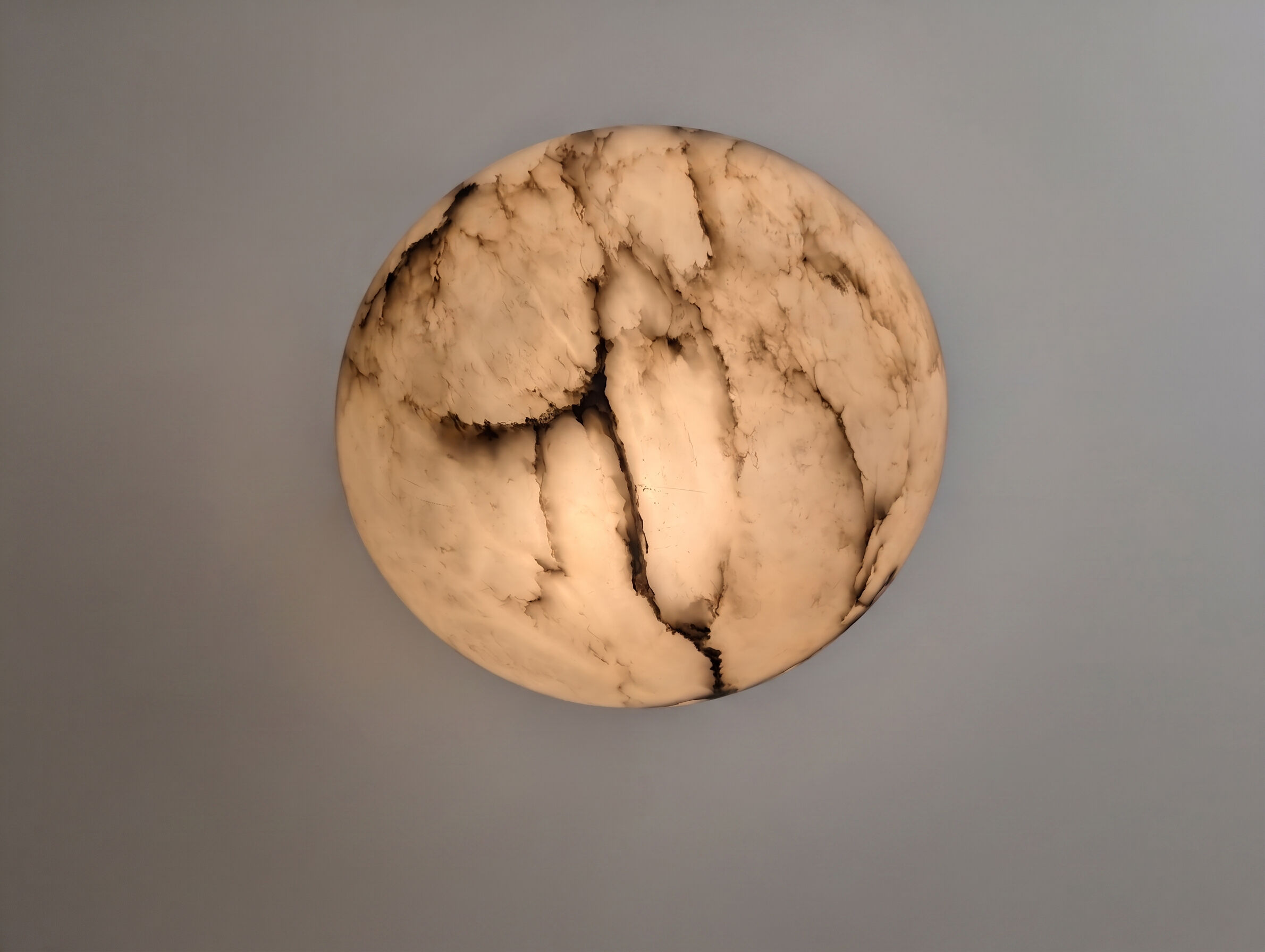 Timeless Art Deco pendant lamp in carved alabaster with black veins, 1920s