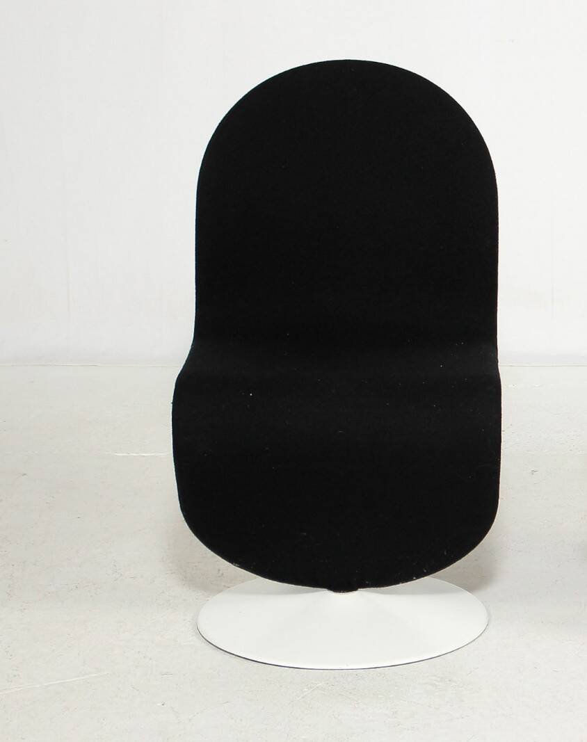 Lounge chair system 123 by Verner Panton