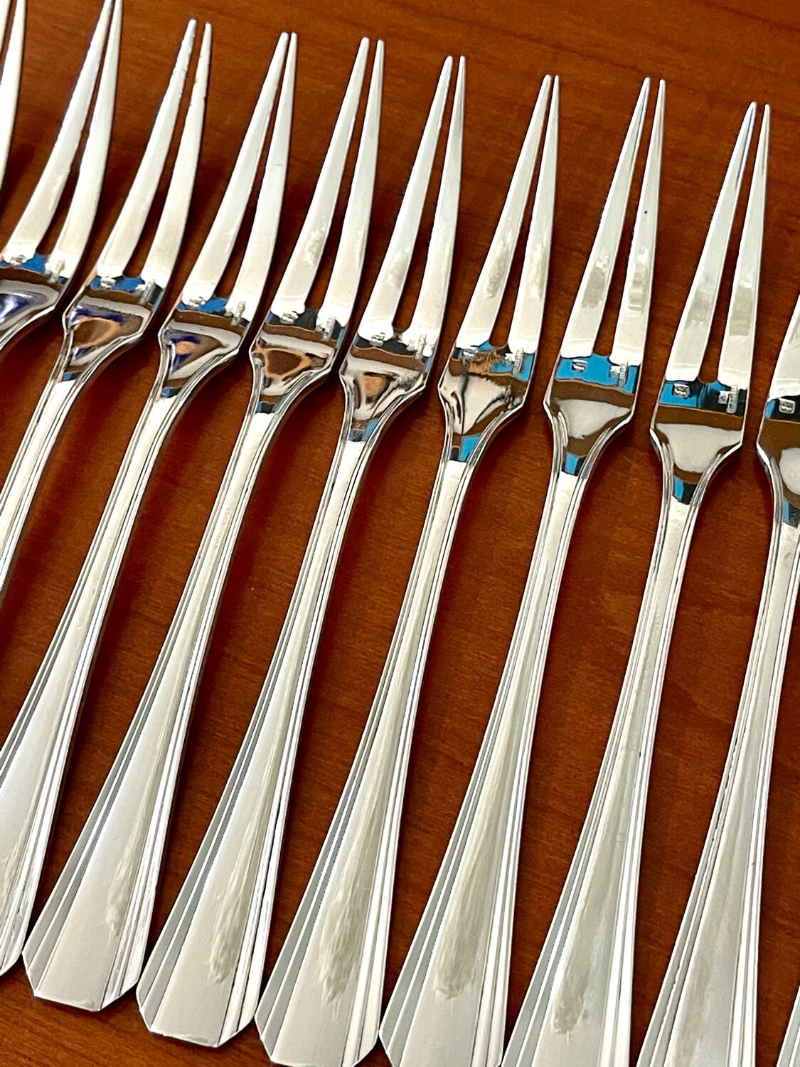 Christofle boréal, 12 snail forks, aperitif pick very good condition