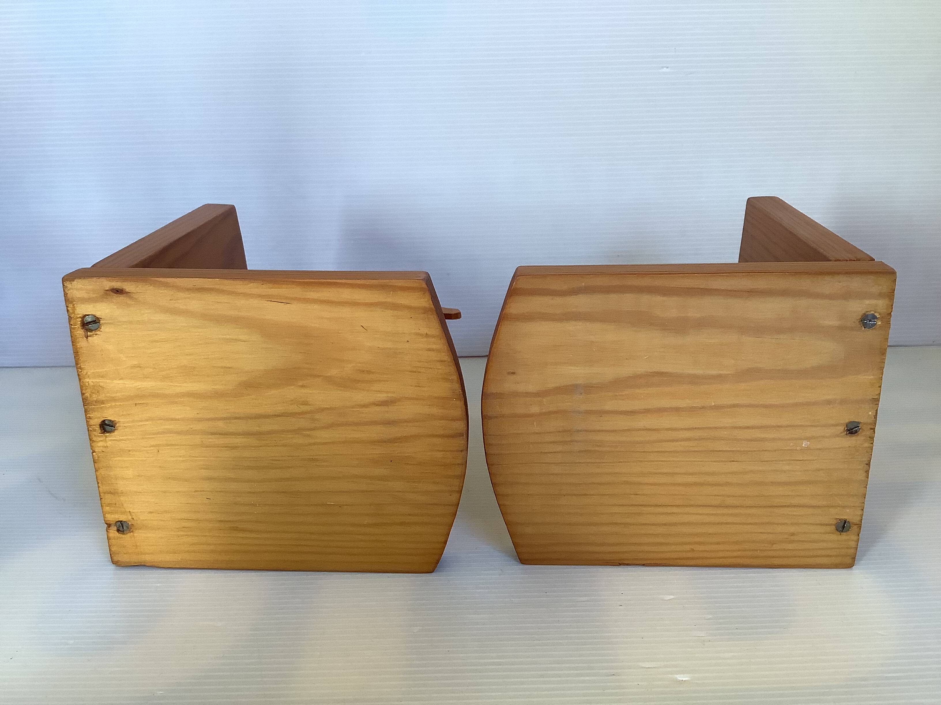 Pair of zoomorphic reindeer wooden bookends