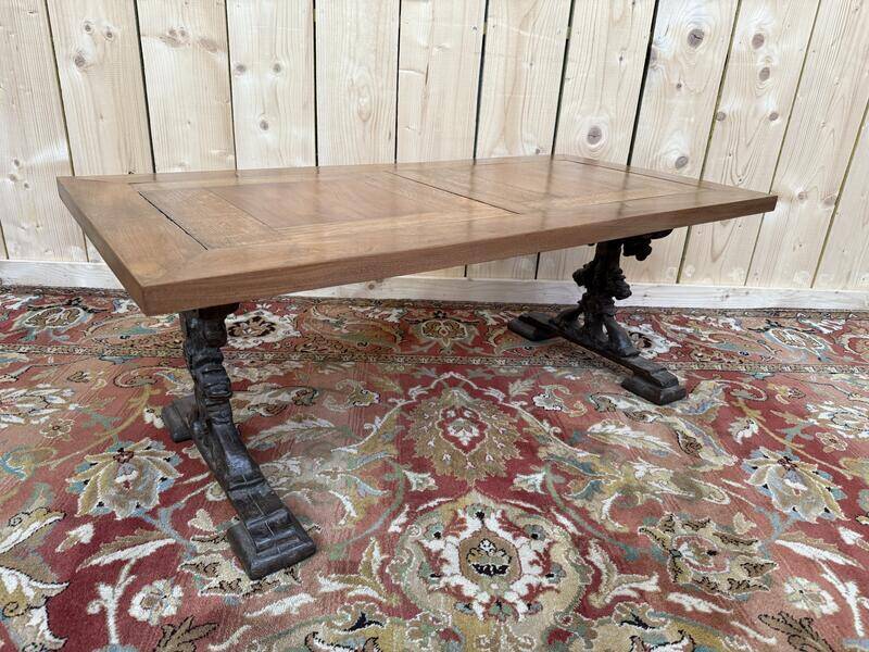Table basse pieds fonte et plateau bois parquet