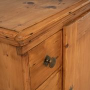Cabinet Biedermeier en pin ancien avec 4 tiroirs