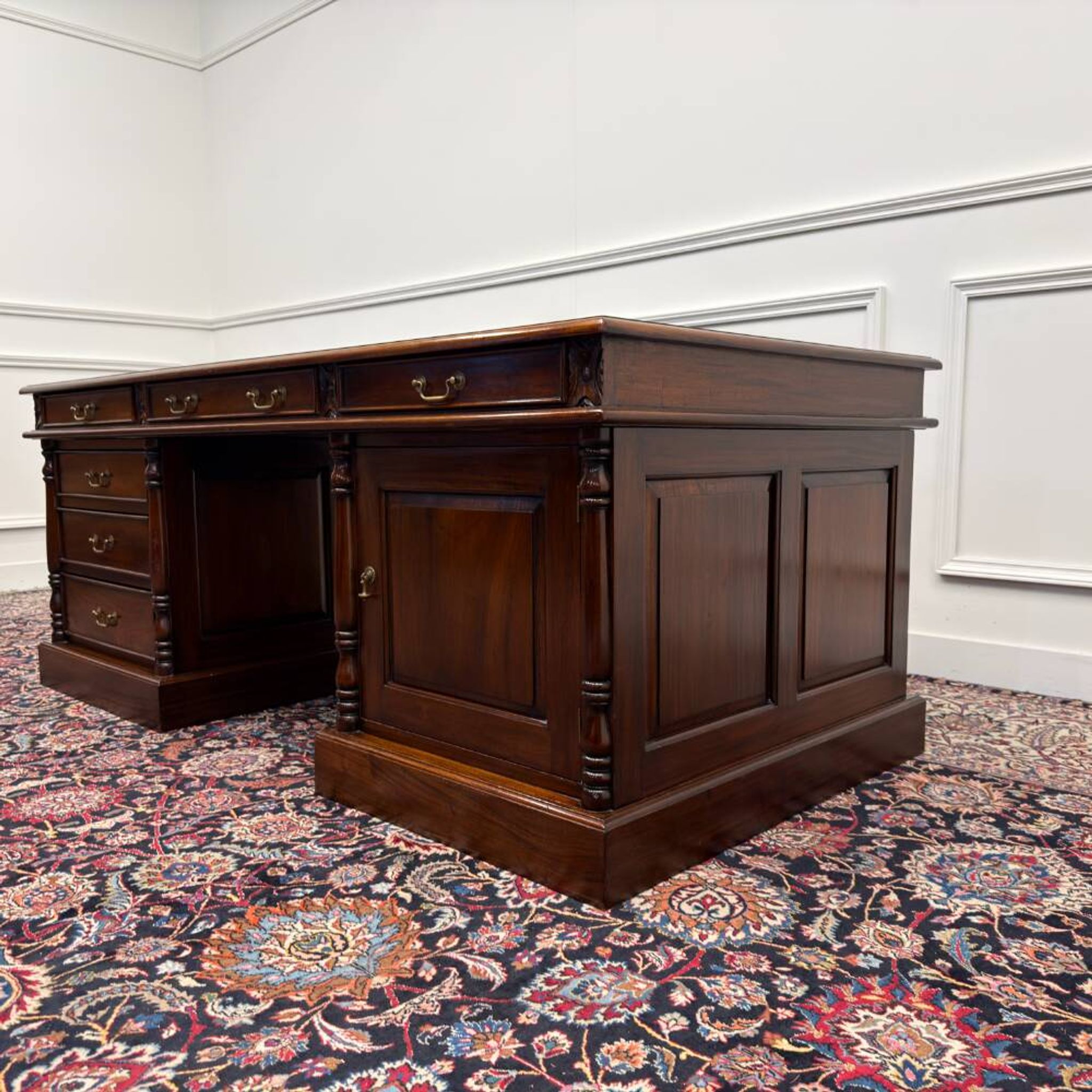 Grand bureau anglais classique