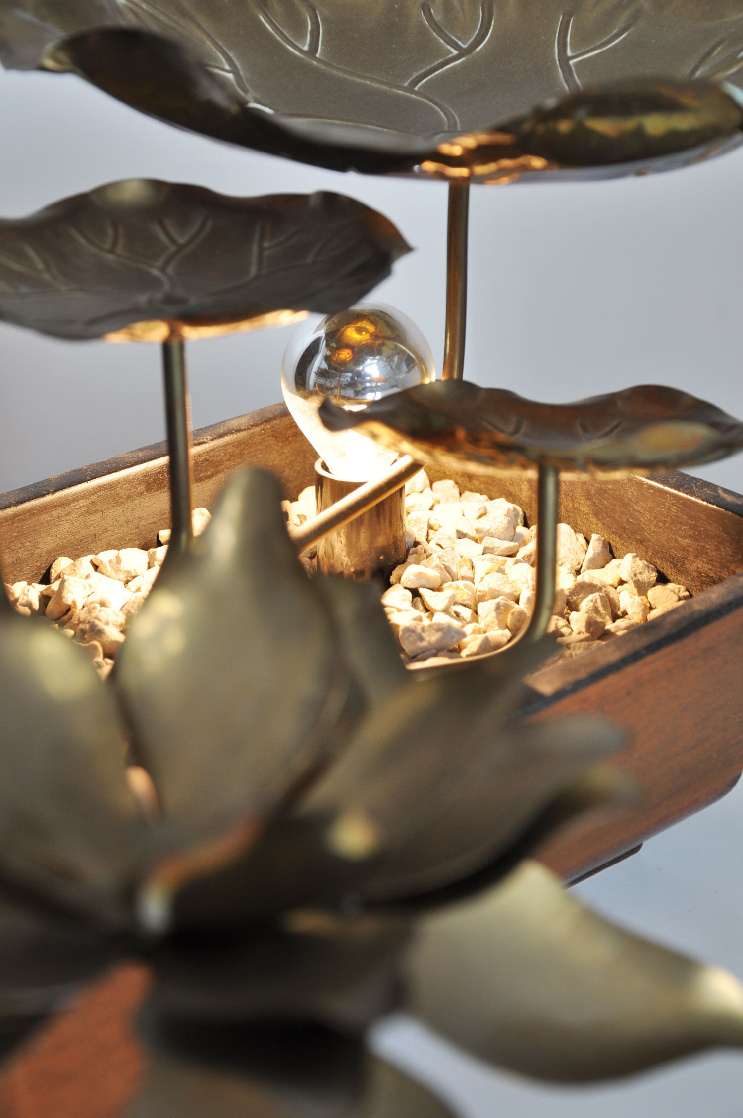 1970 lotus flower lamp