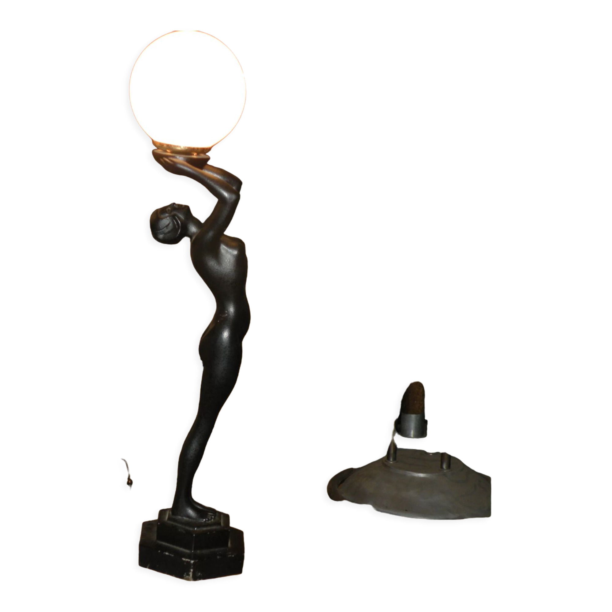 Large Art Deco style lamp 75 cm high
