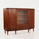 Buffet haut en noyer, design danois, années 1960, production : Danemark
