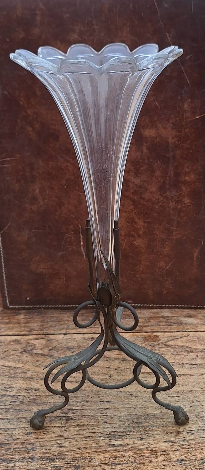 Art nouveau centerpiece/vase