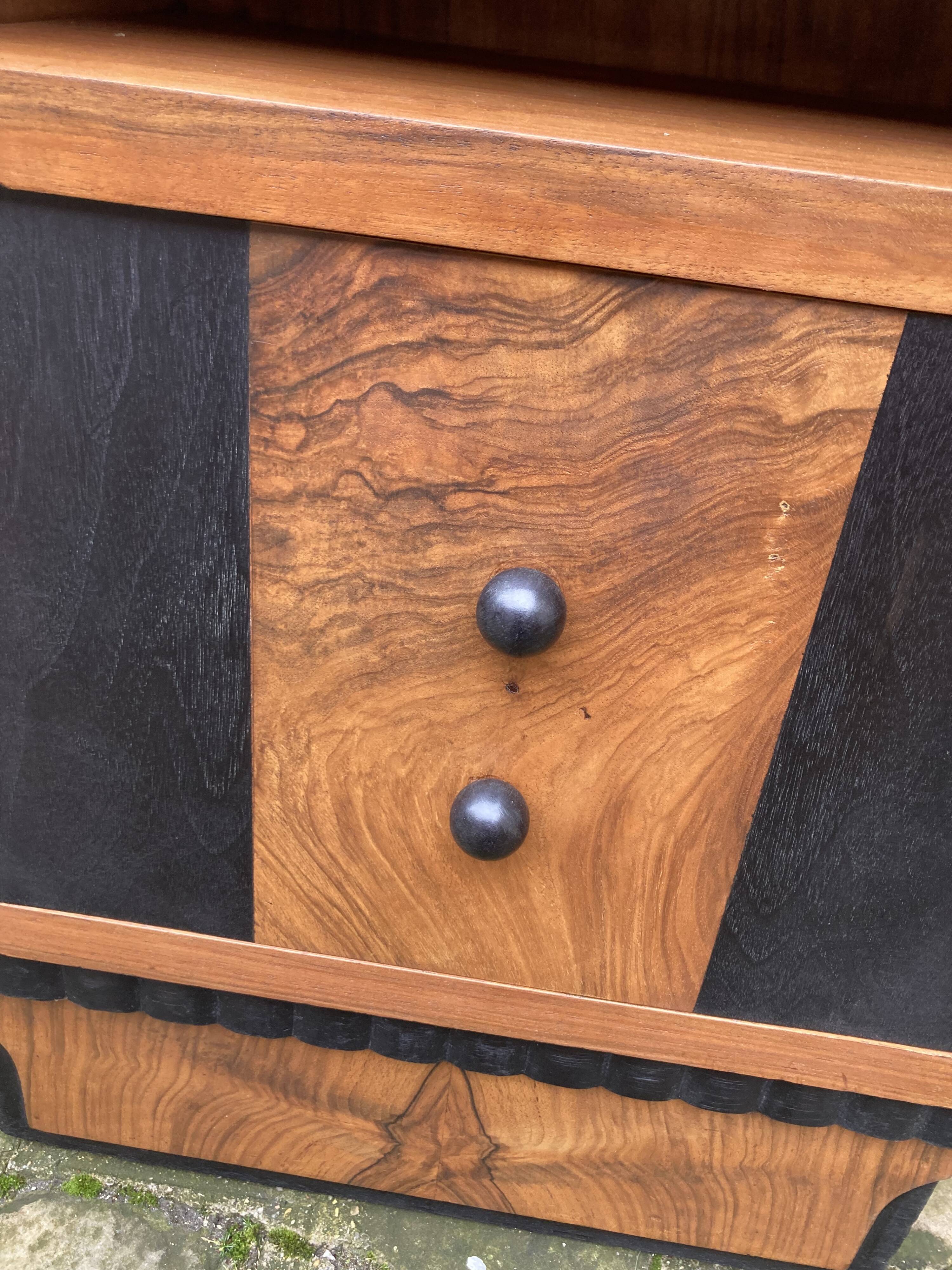 Art deco bedside