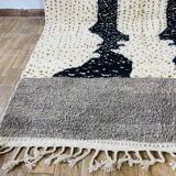 Beni Mrirt rug - handmade Moroccan rug size 150 x 250 cm.