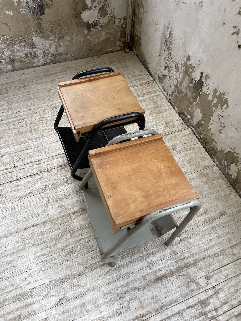 Paire de chevets Tubauto années 60