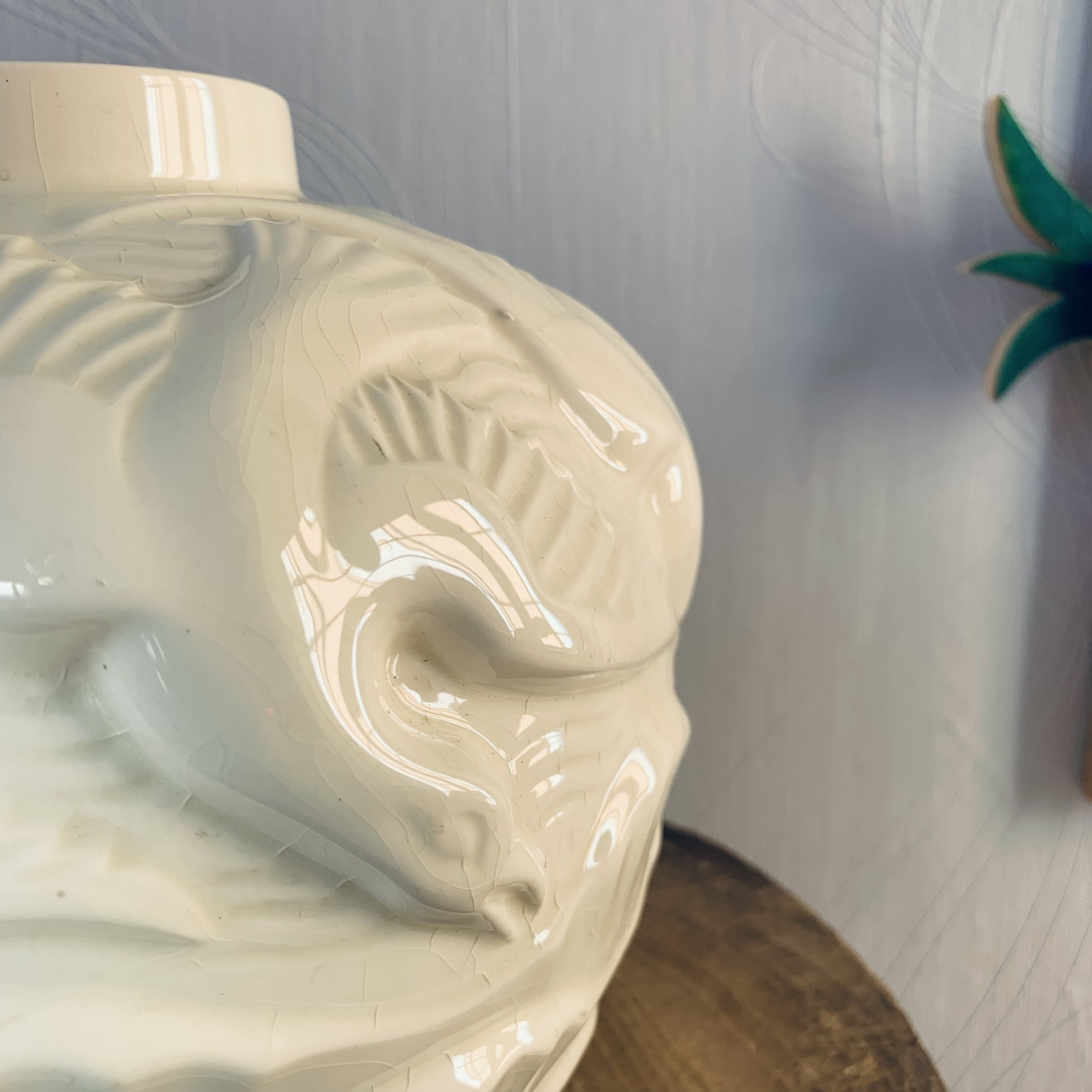 Vase boule art déco modèle "mouettes" de charles catteau - boch frères keramis