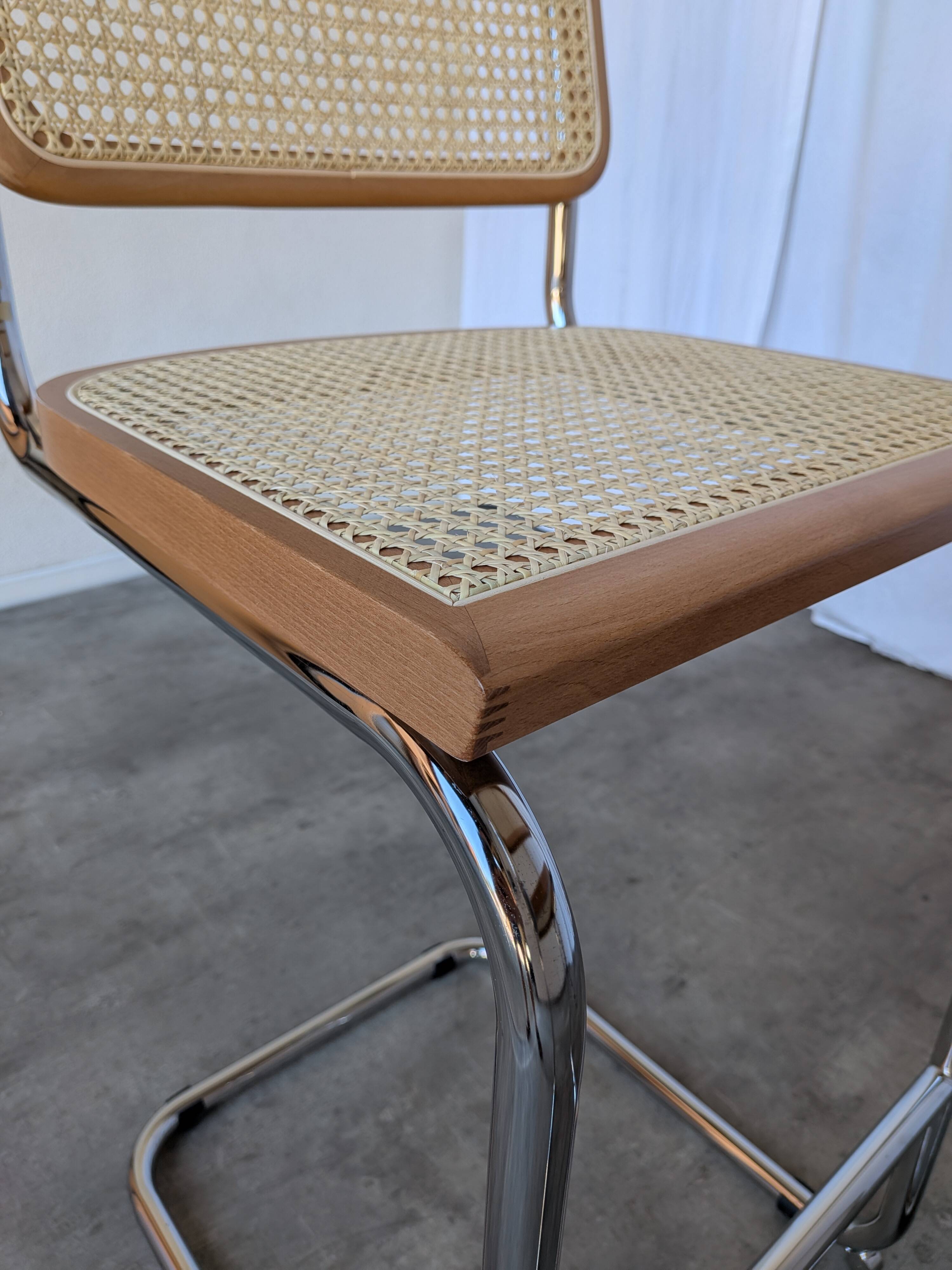 Ensemble de 2 chaises haute Bar Cesca / Design Marcel Breuer / Noyer clair, osier