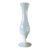 Vase en opaline