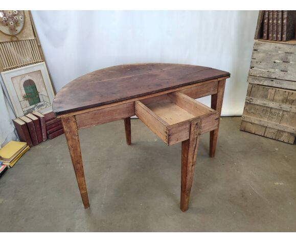 Old folding walnut round table | Selency