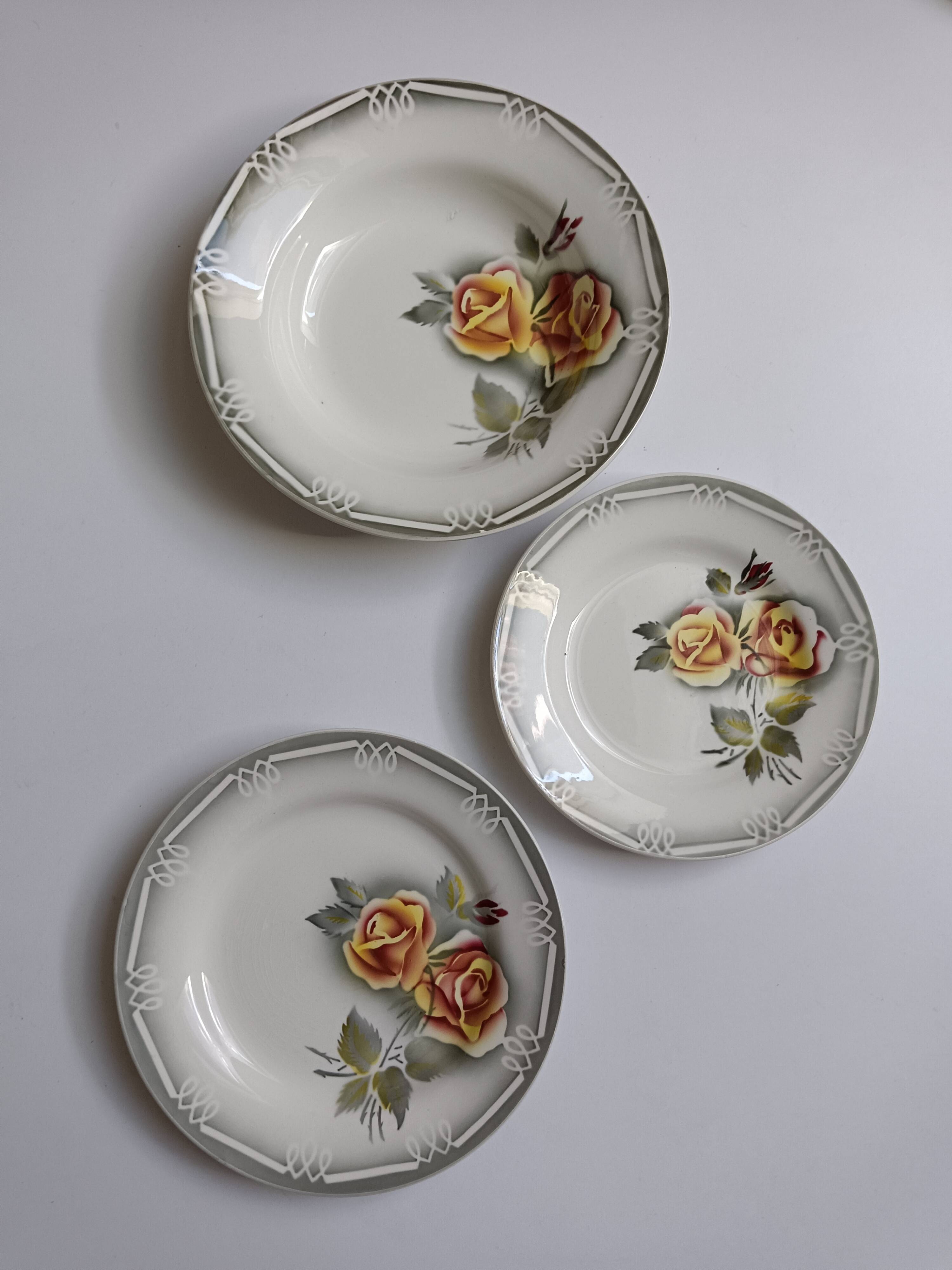 3 assiettes Digoin Sarreguemines Adèle gris jaune et bordeaux