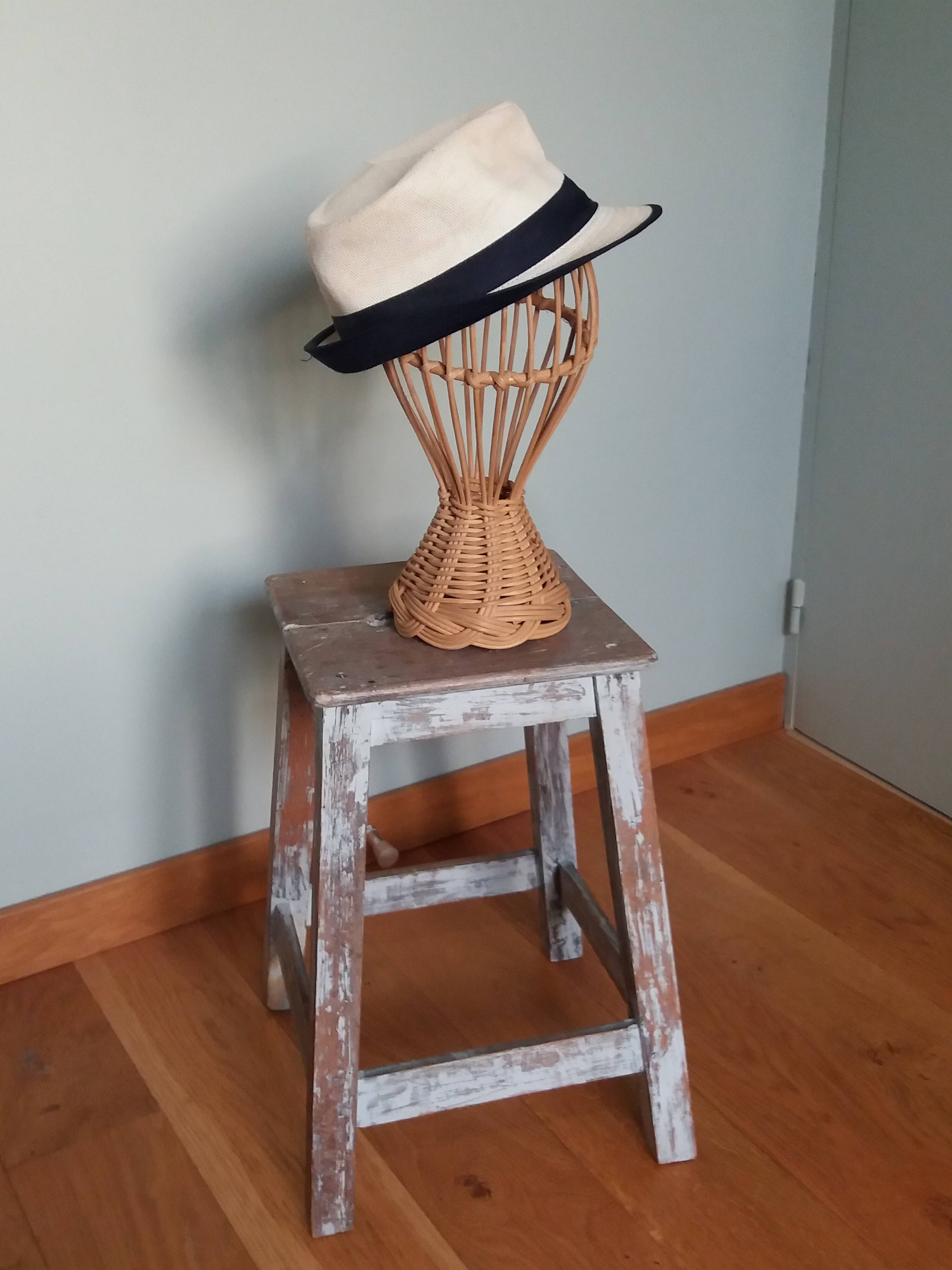 Wicker rattan marotte hat head