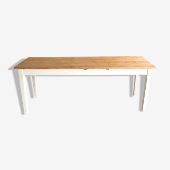 Old white base trail table