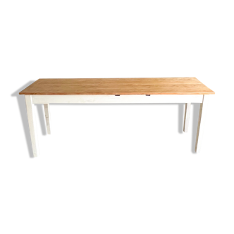 Old white base trail table