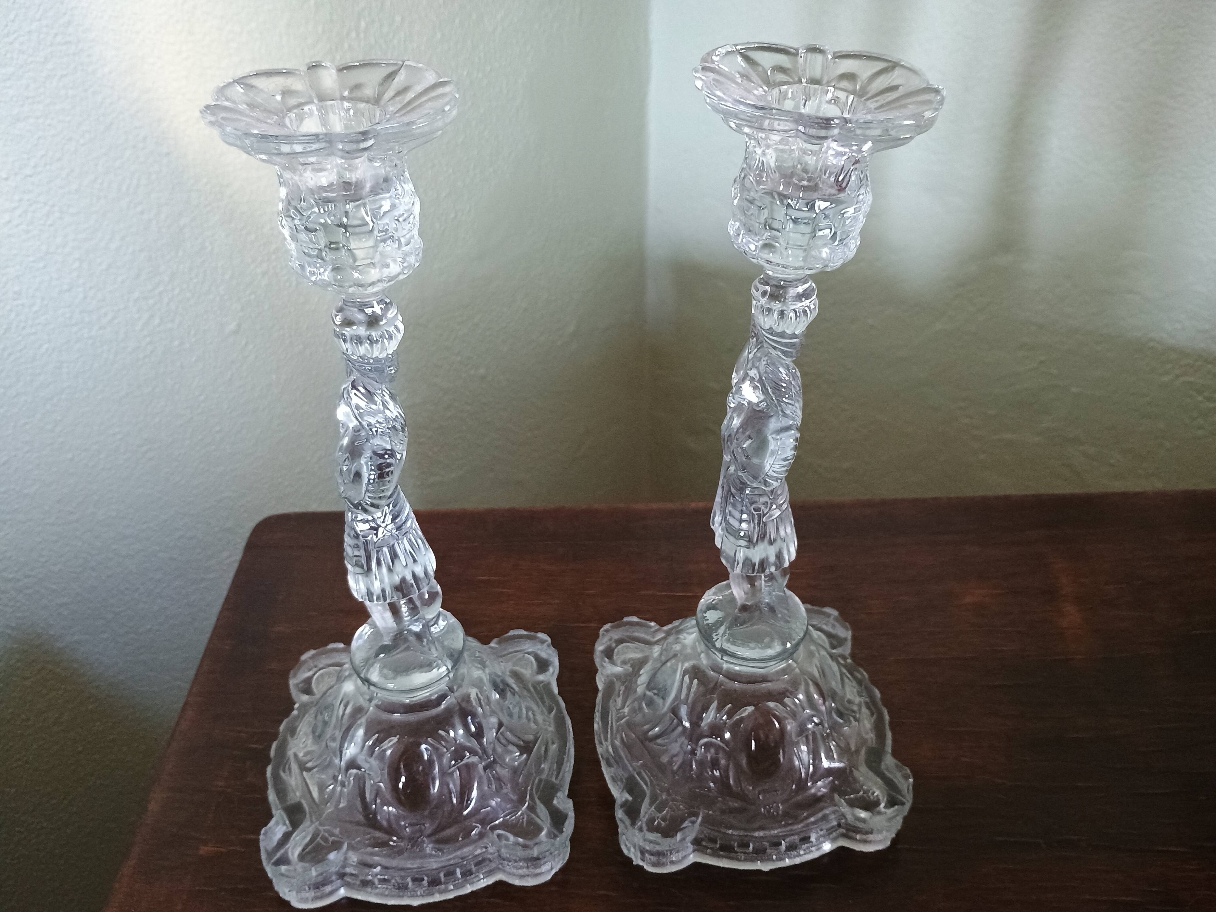 Fake pair - Joan of Arc warrior candlestick - Lily - Portieux glass