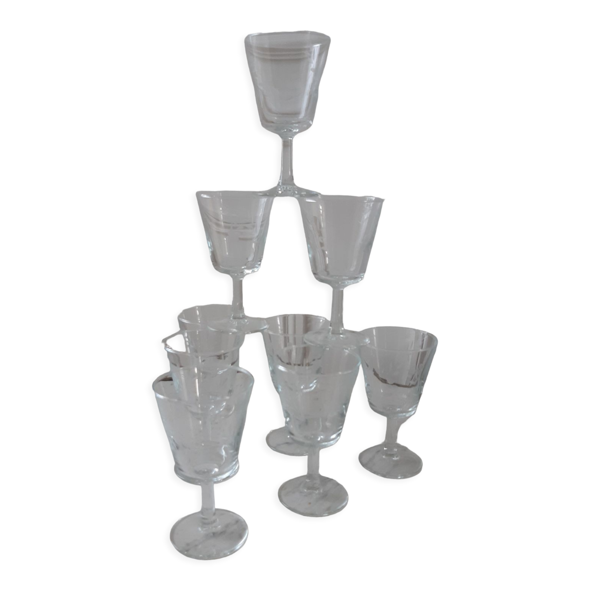 Set of 9 wine glasses in crystalline engraved 60s