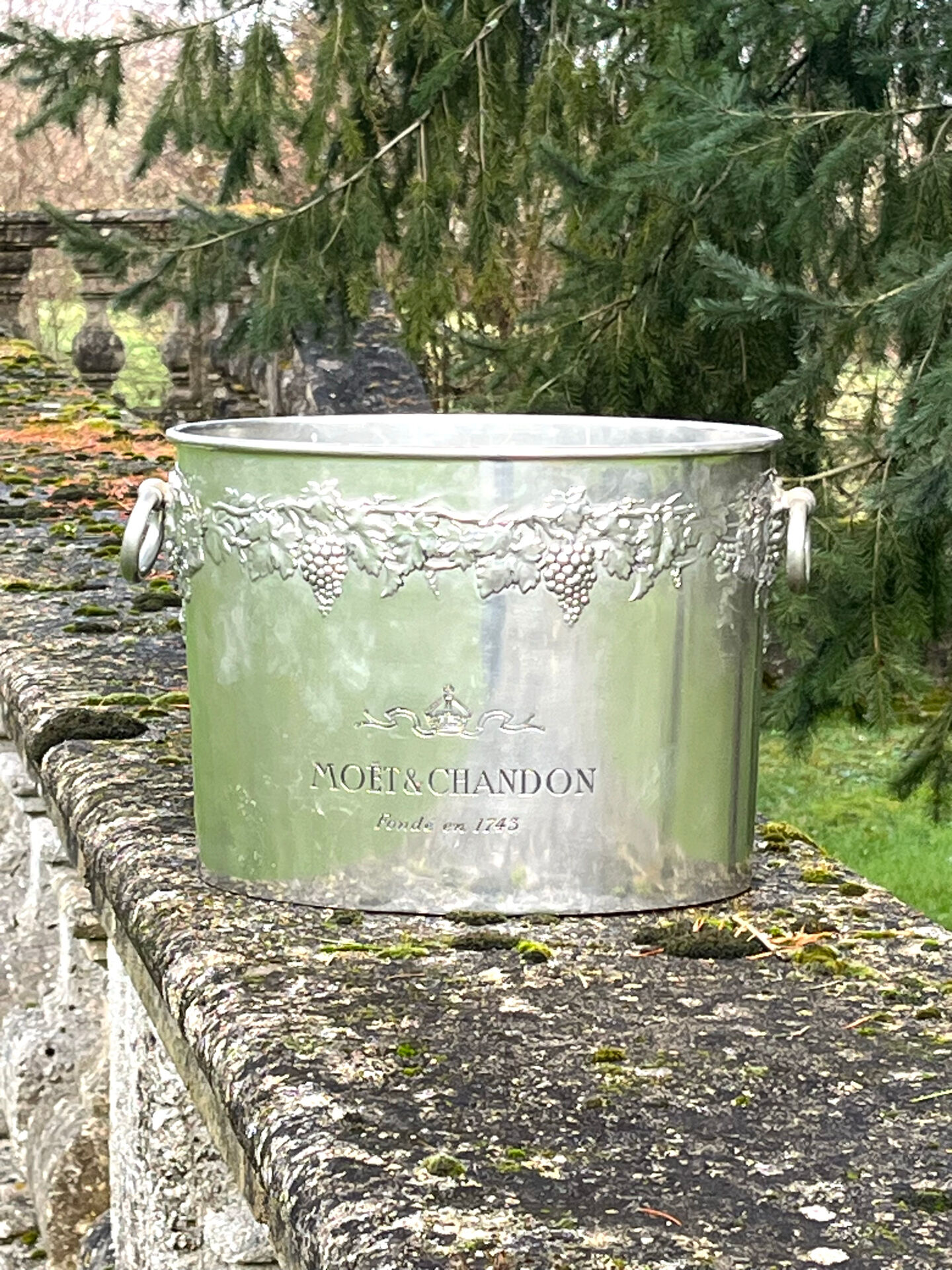 Moet Chandon pewter vasque. Vintage Oval shaped champagne bath