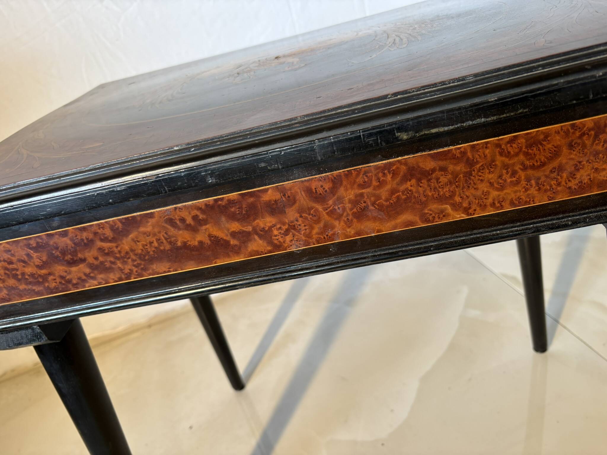 Antique Napoleon III style dressing table – Blackened wood and walnut burl