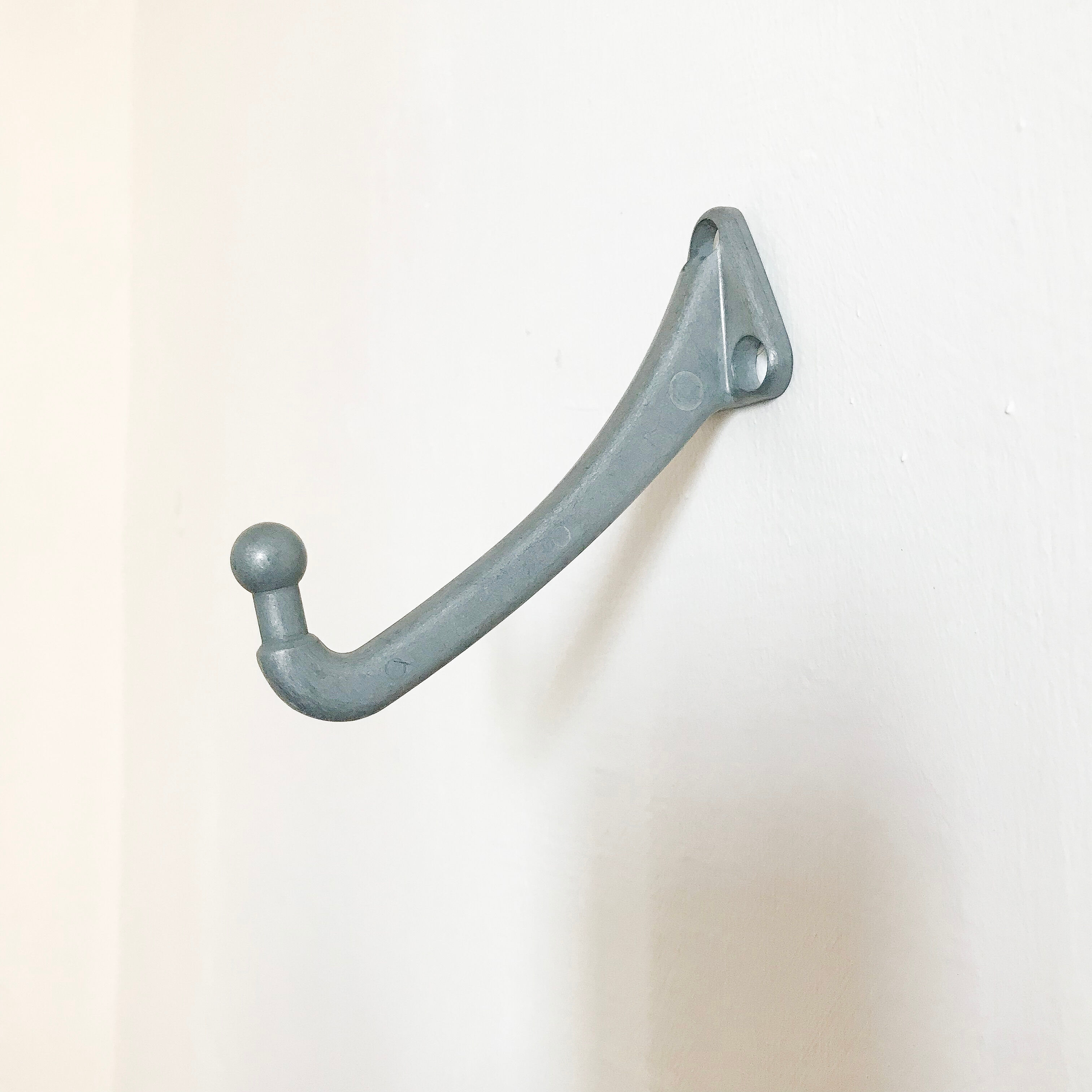 Patère murale en métal