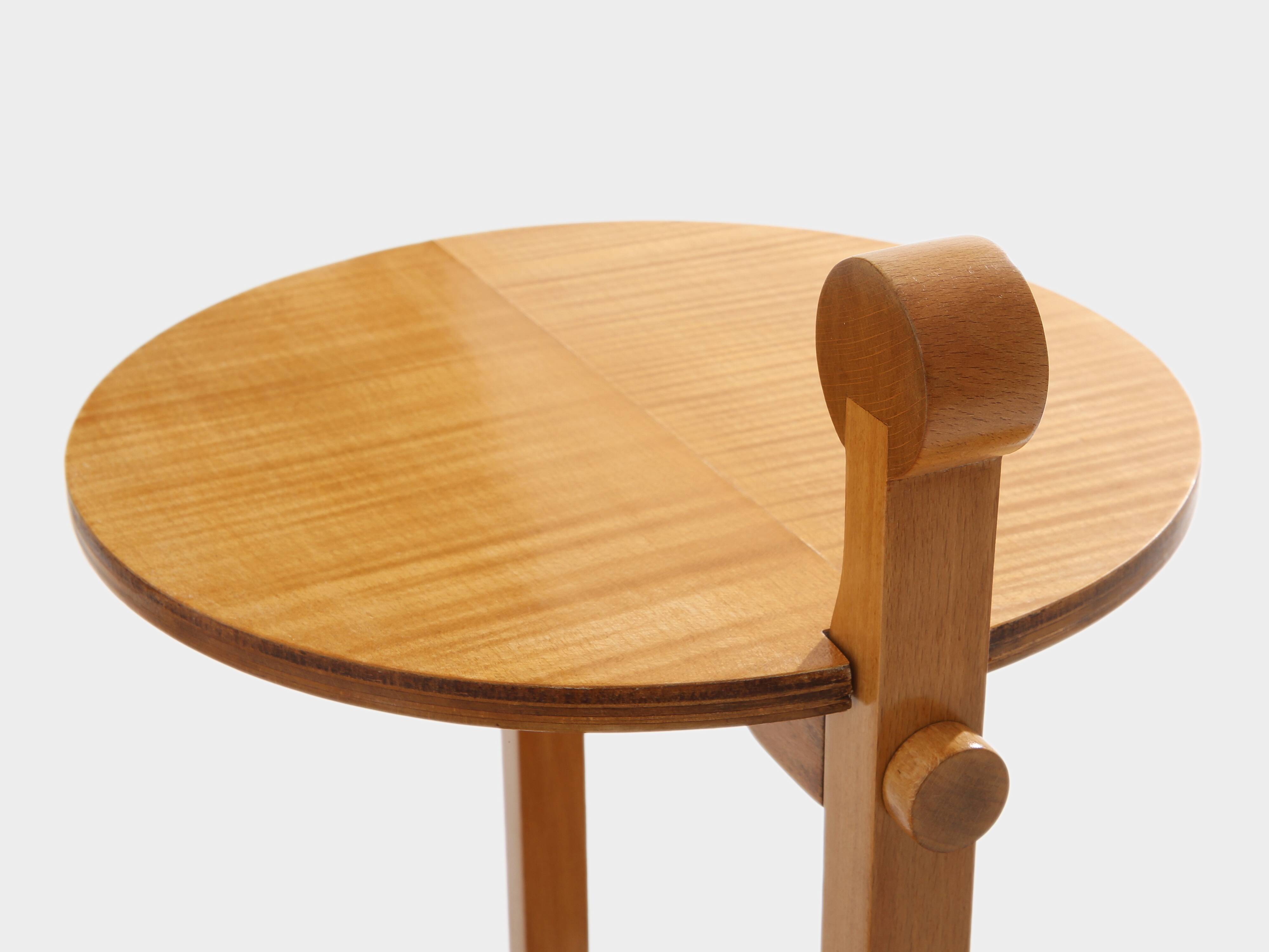 André Groult four-tiered stand in maple and beech around 1920