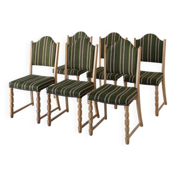 Henning Kjaernulf carved oak dining chairs | set of 6 | Denmark | 1950s