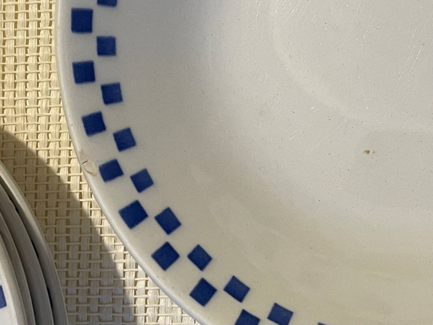 6 “checkerboard” soup plates Moulin des Loups