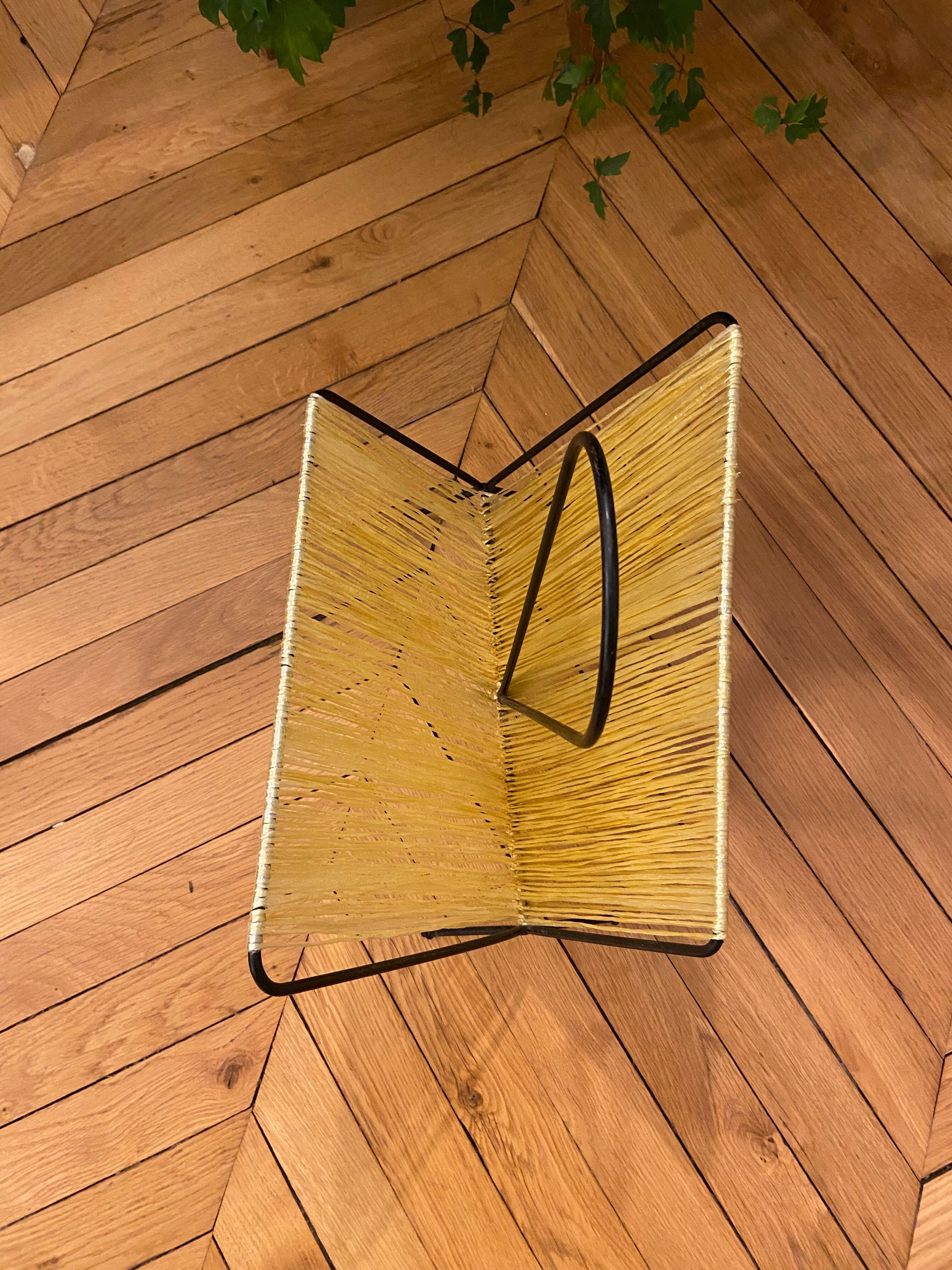 Magazine holder 60s