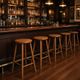 Ensemble de 4 tabourets vintage en bois / tabourets de bar