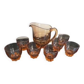 Ensemble pichet et verres roses vintage