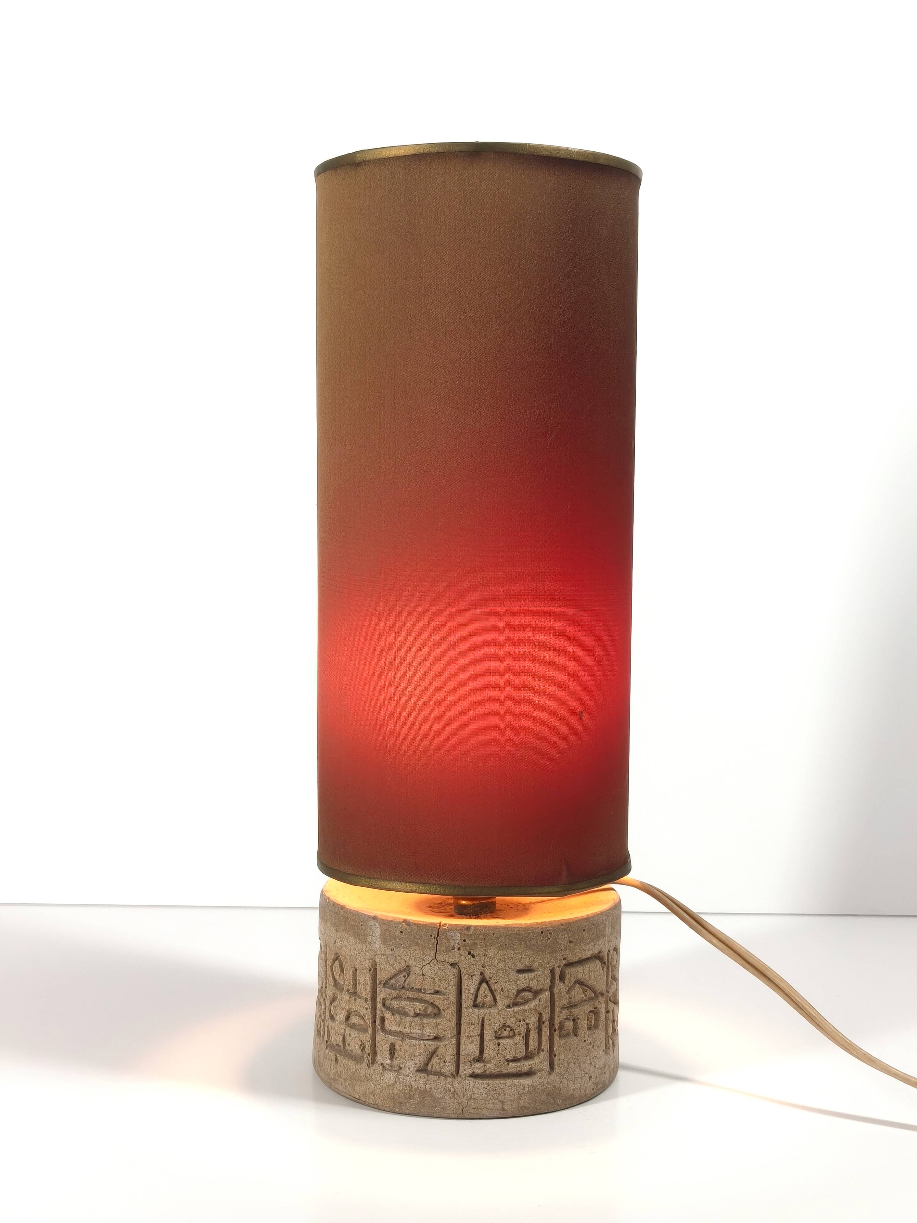 Lampe de table vintage en céramique sculptée, B. Chalvet