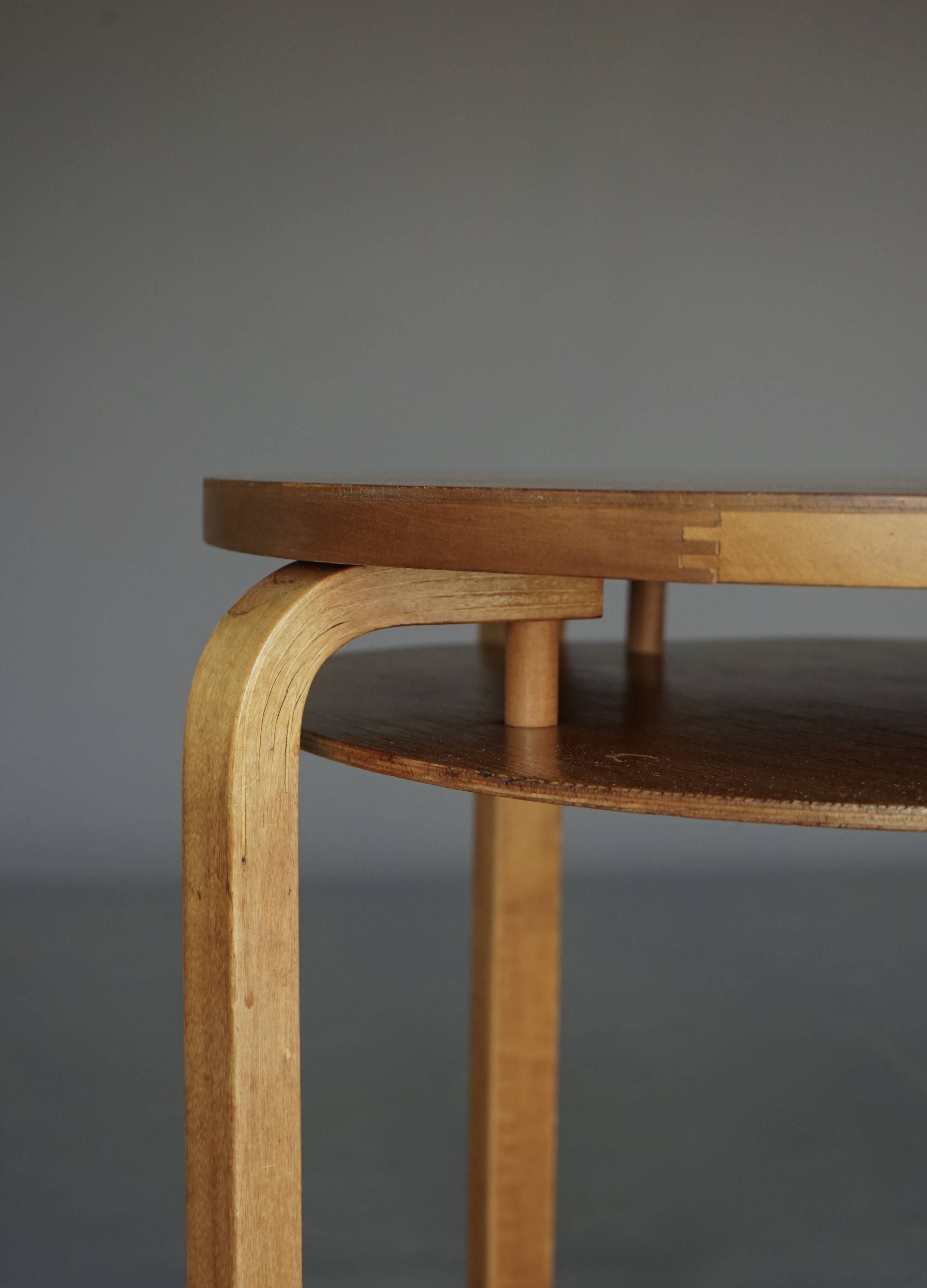 Alvar Aalto Model 70 two-tier Side Table in birch wood. Finland 1940s