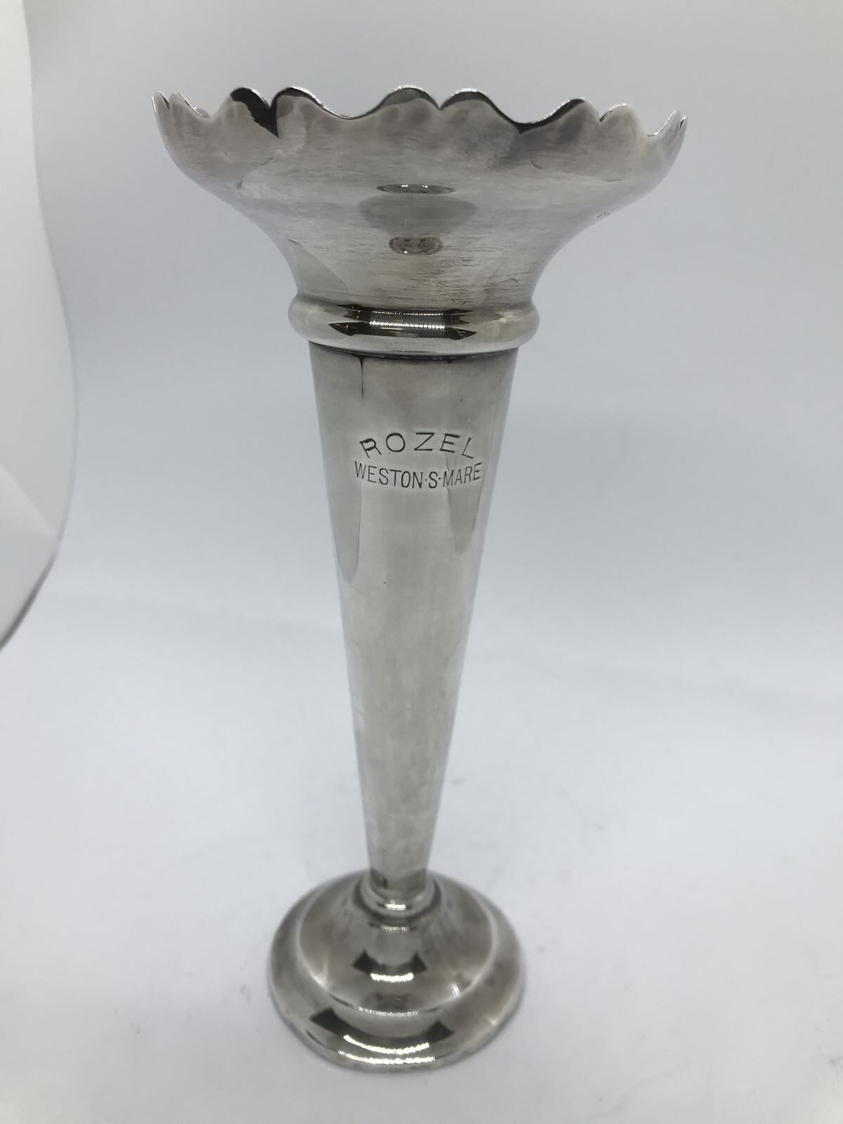 Vase anglais en métal argenté Selency