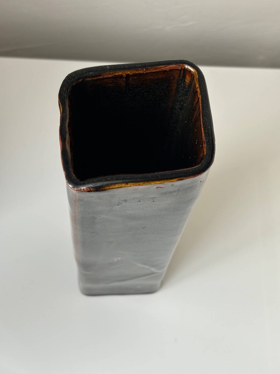 Vase en céramique d'art