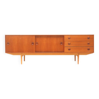 Beautiful long minimalist sideboard designed by William Watting and made by Fristho, Netherlands 195