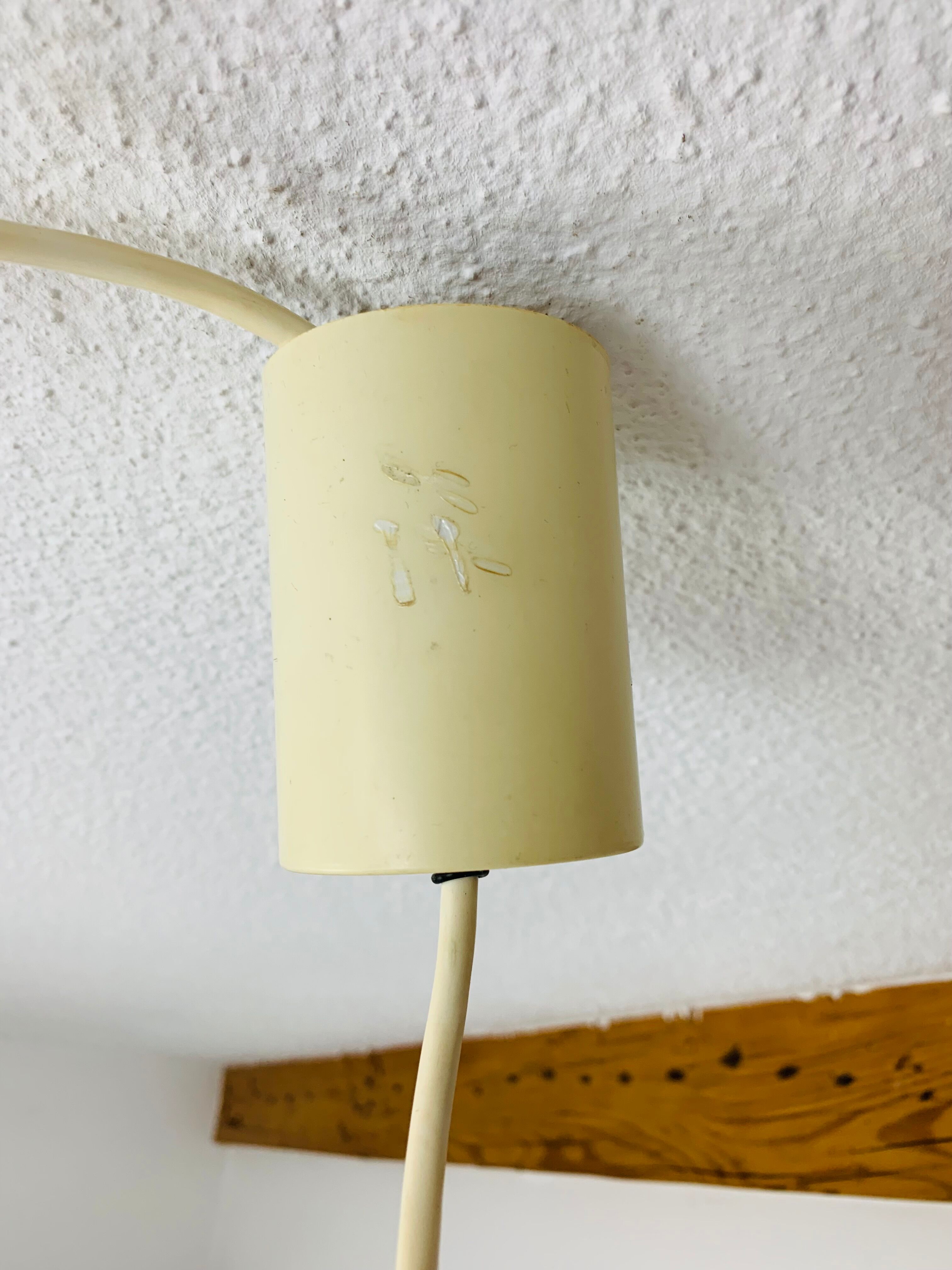 Suspension rattan and palm leaves chic jungle style