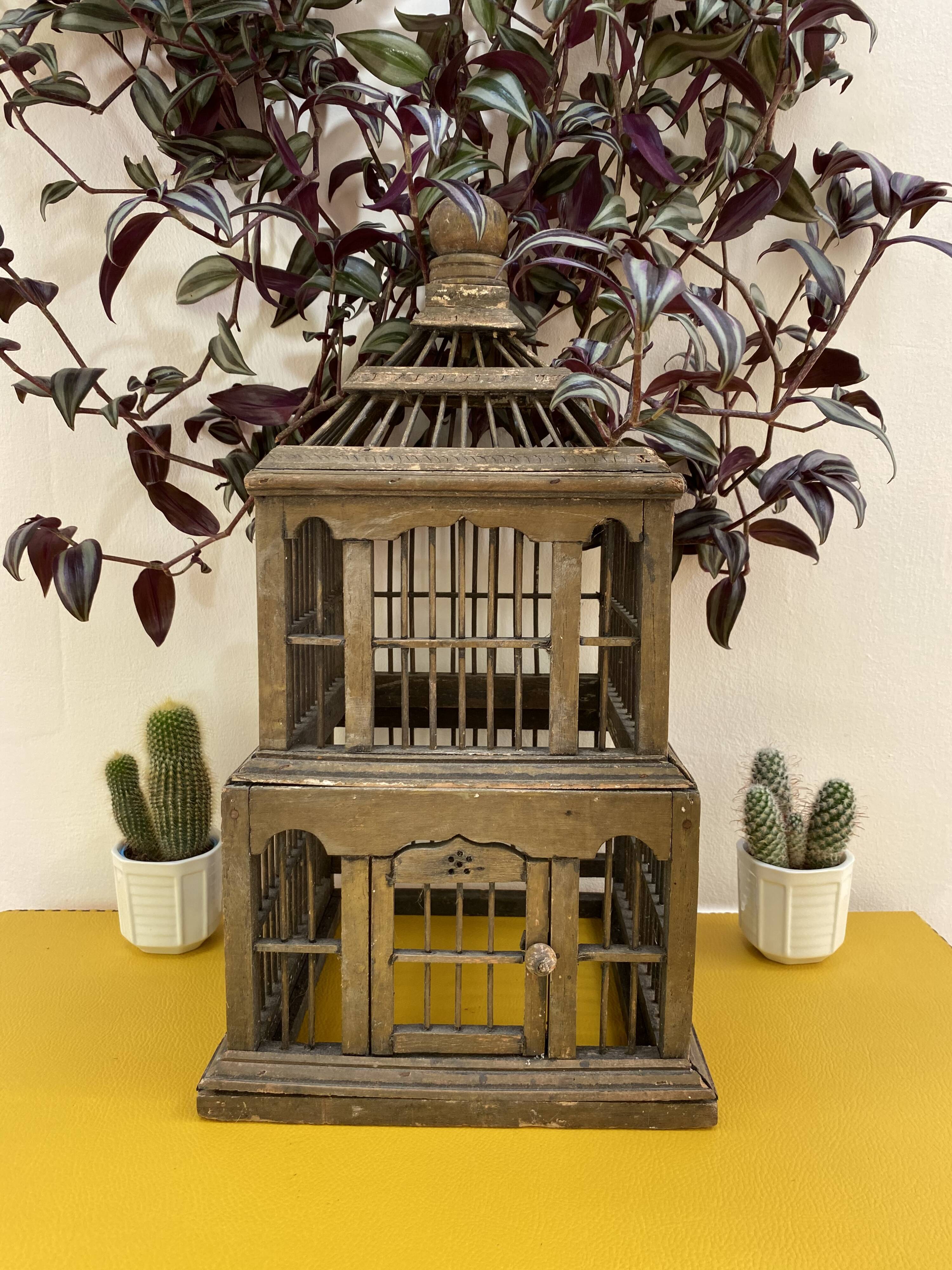 Cage à oiseaux en bois