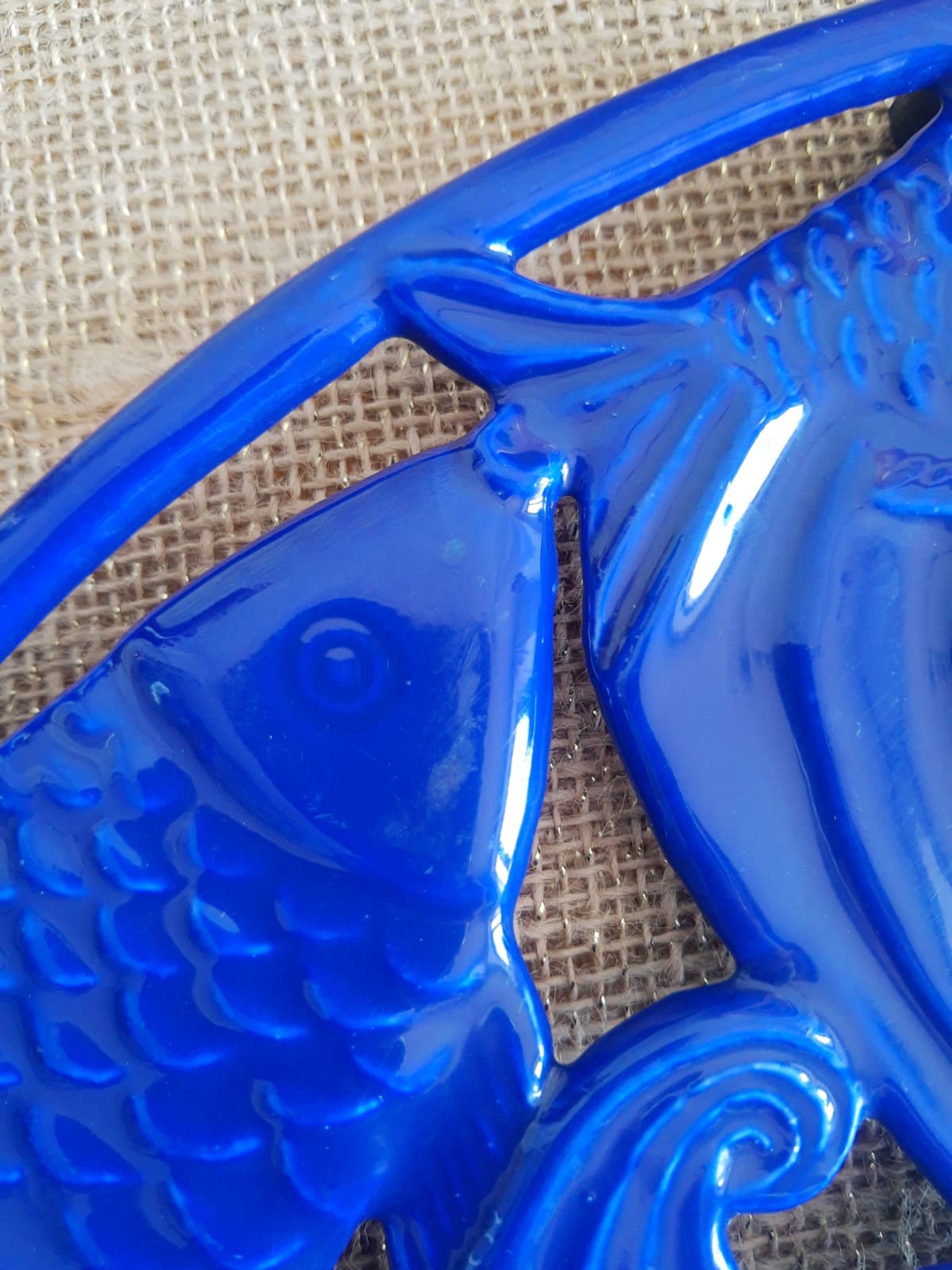 Cast iron underside fish patterns - Vintage