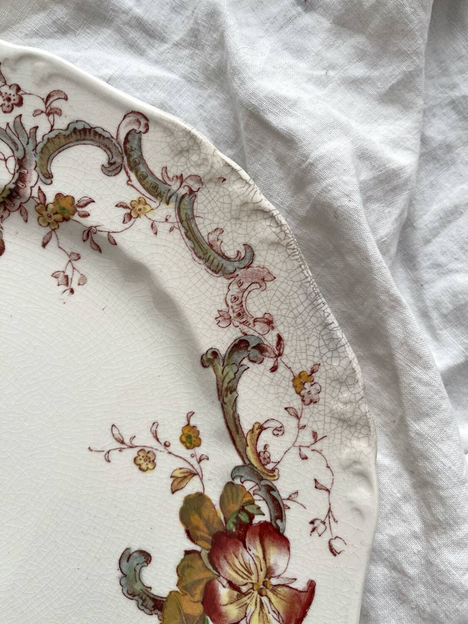 2 polychrome ironstone dinner plates "Wentworth" by Emile Bourgeois