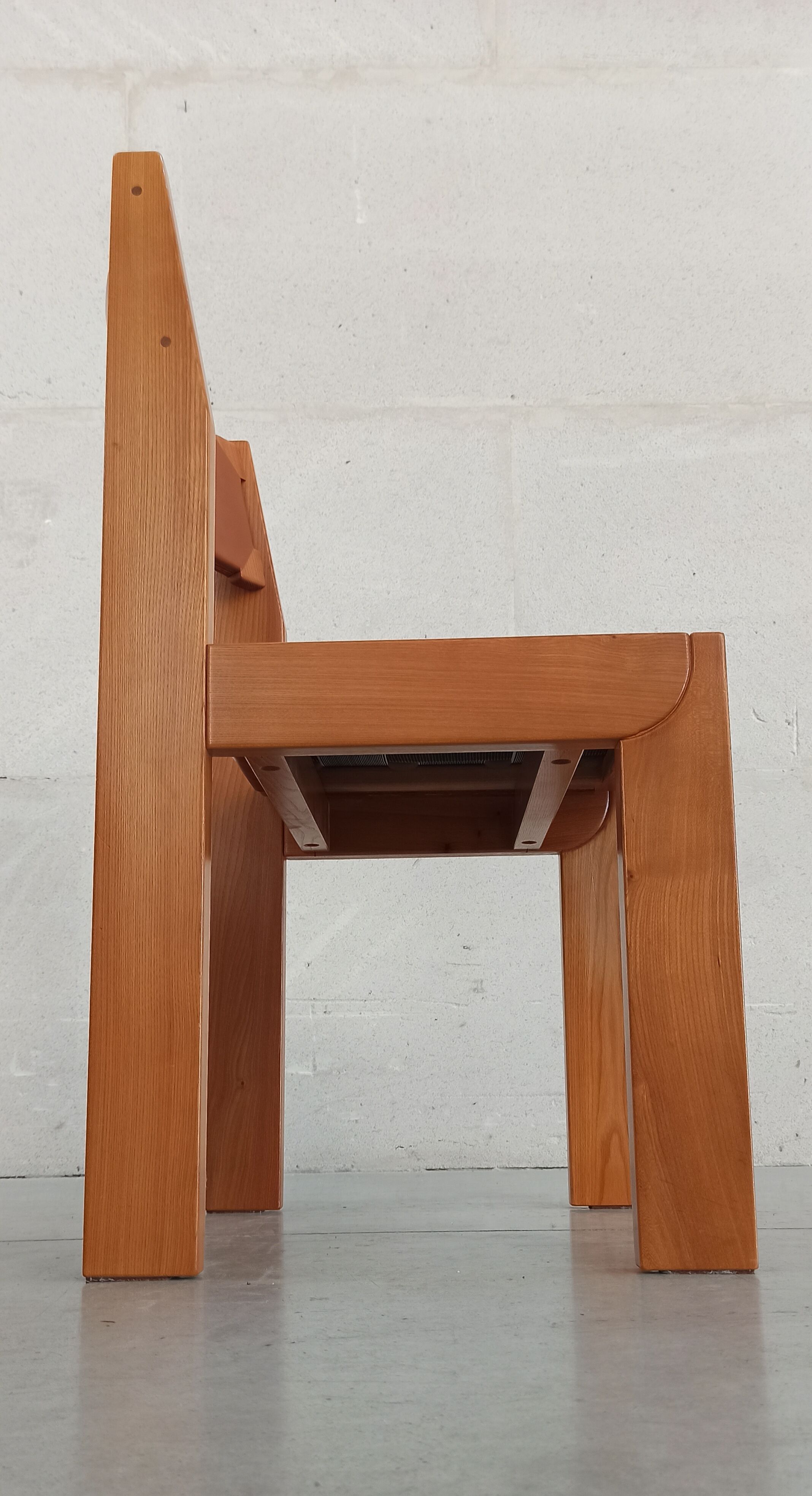 Elm and leather chairs, 80