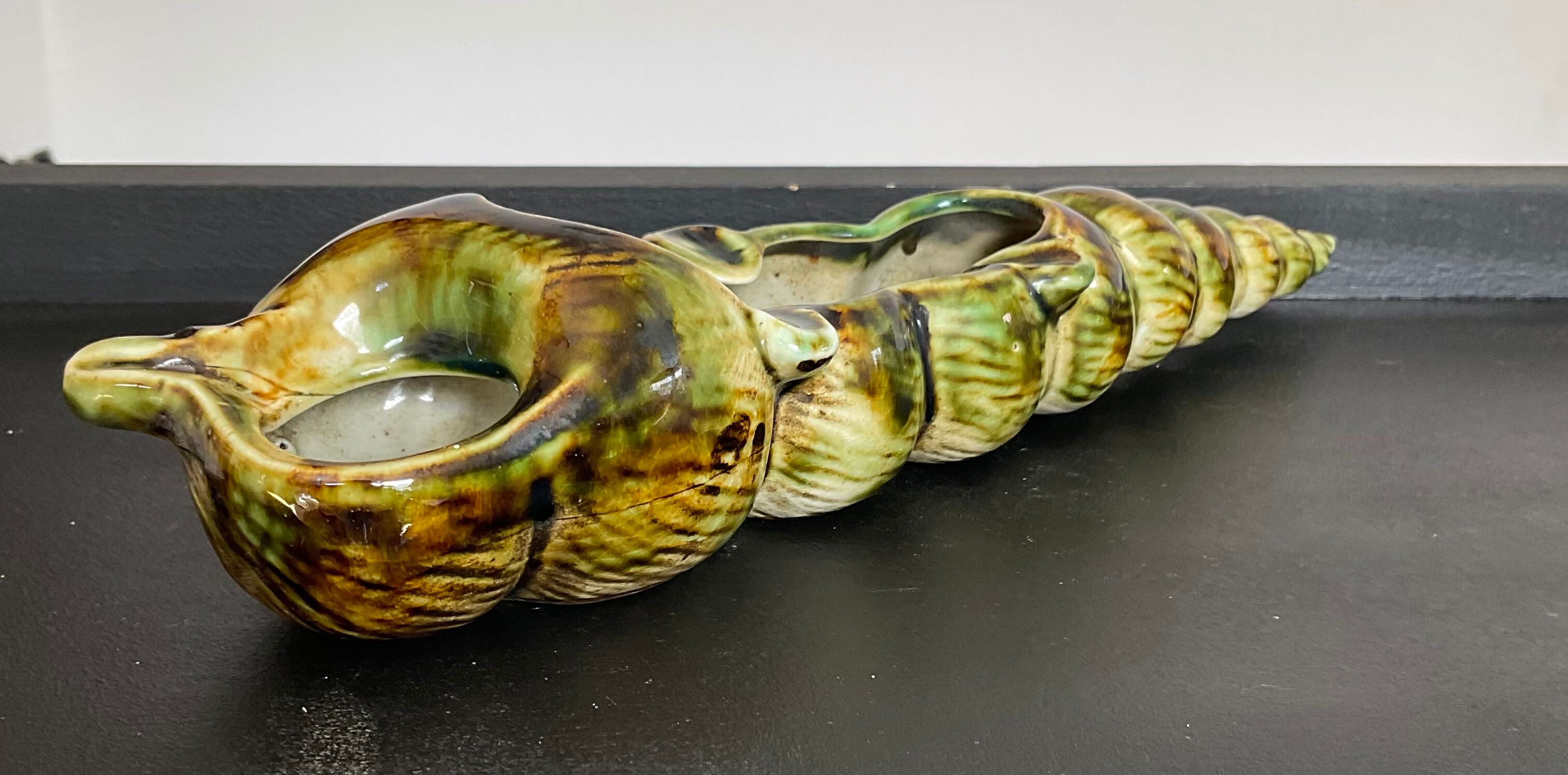 Vintage ashtray glazed ceramic shell